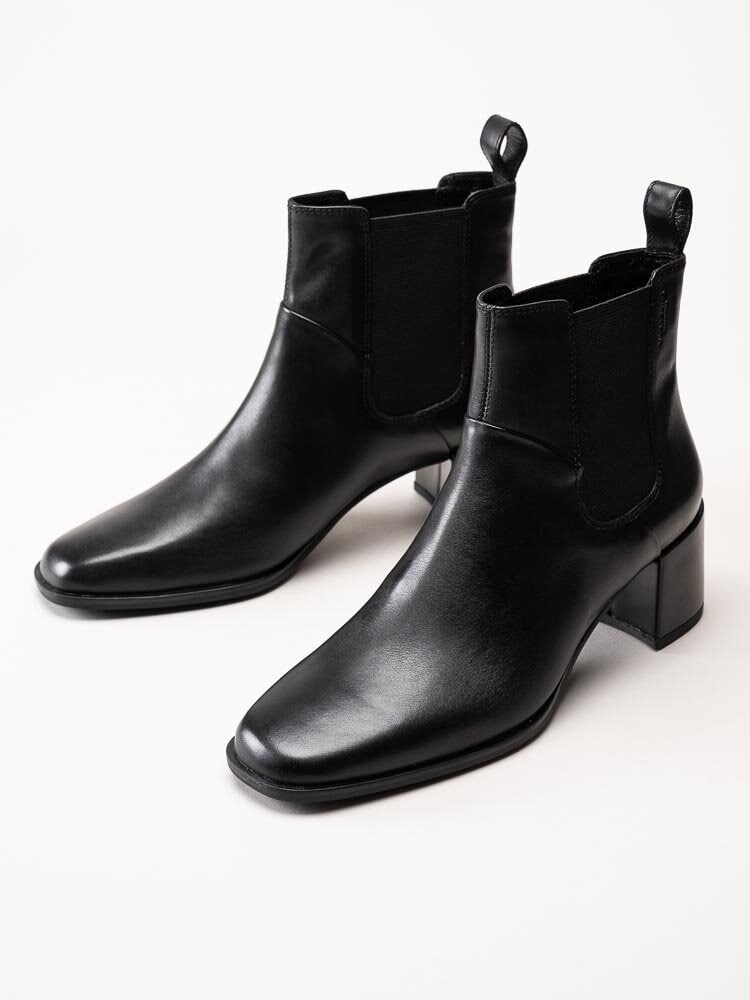Vagabond - Stina - Svarta chelsea boots i skinn