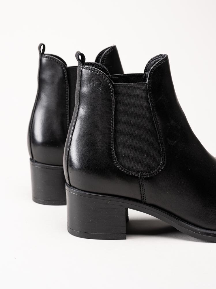 Tamaris - Svarta chelsea boots i skinn