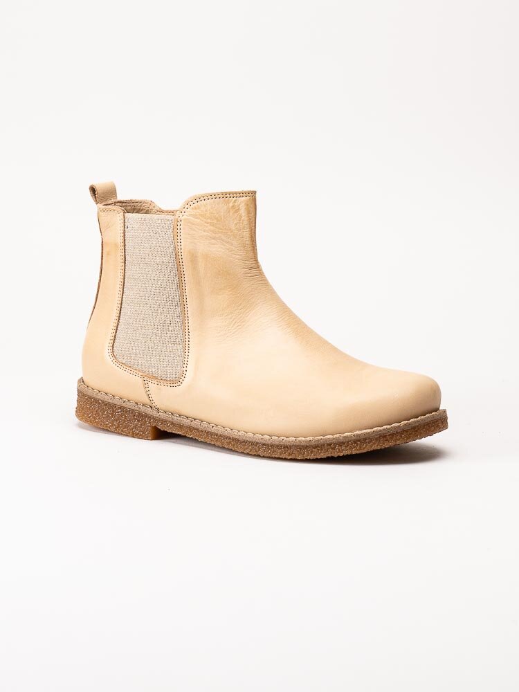 Charlotte of Sweden - Naturfärgade chelsea boots i mjukt skinn