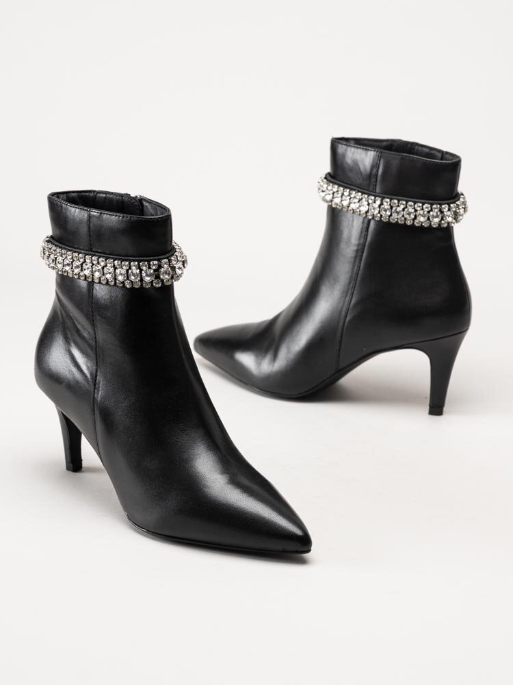 Copenhagen Shoes - Girls and Diamonds - Svarta strassboots i skinn