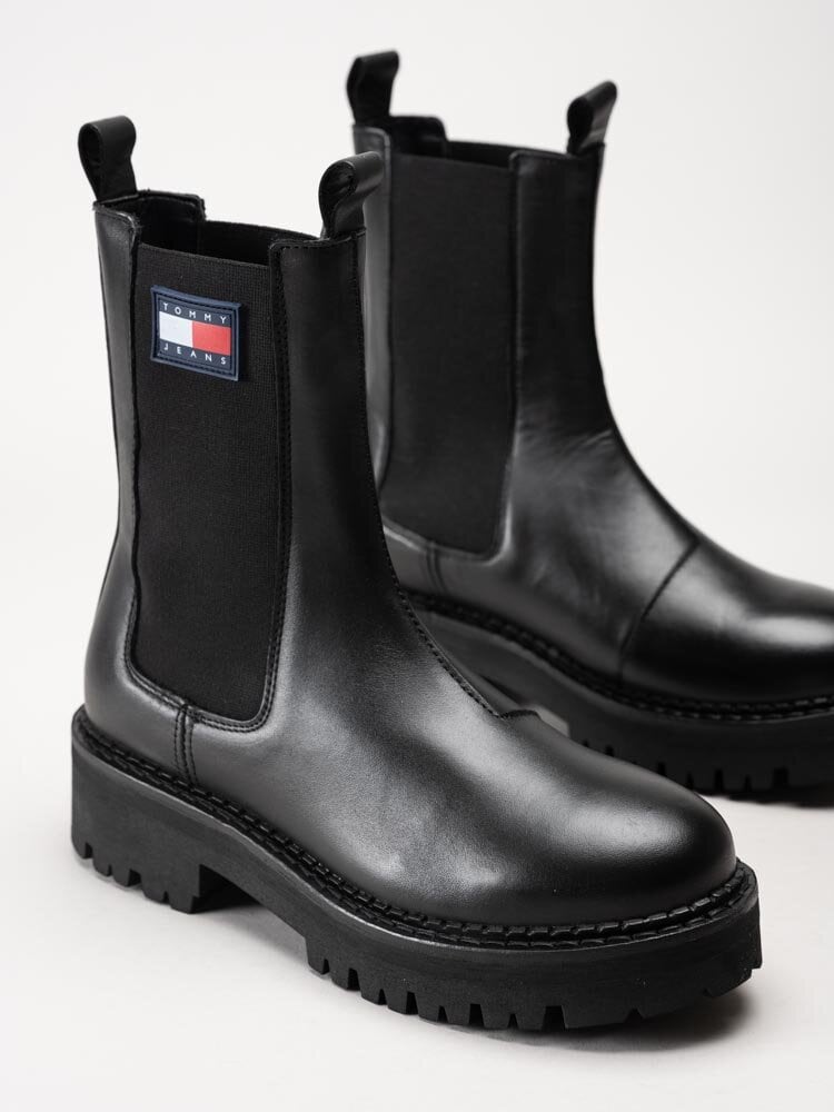 Tommy Hilfiger - Urban Chelsea - Svarta höga chelsea boots i skinn