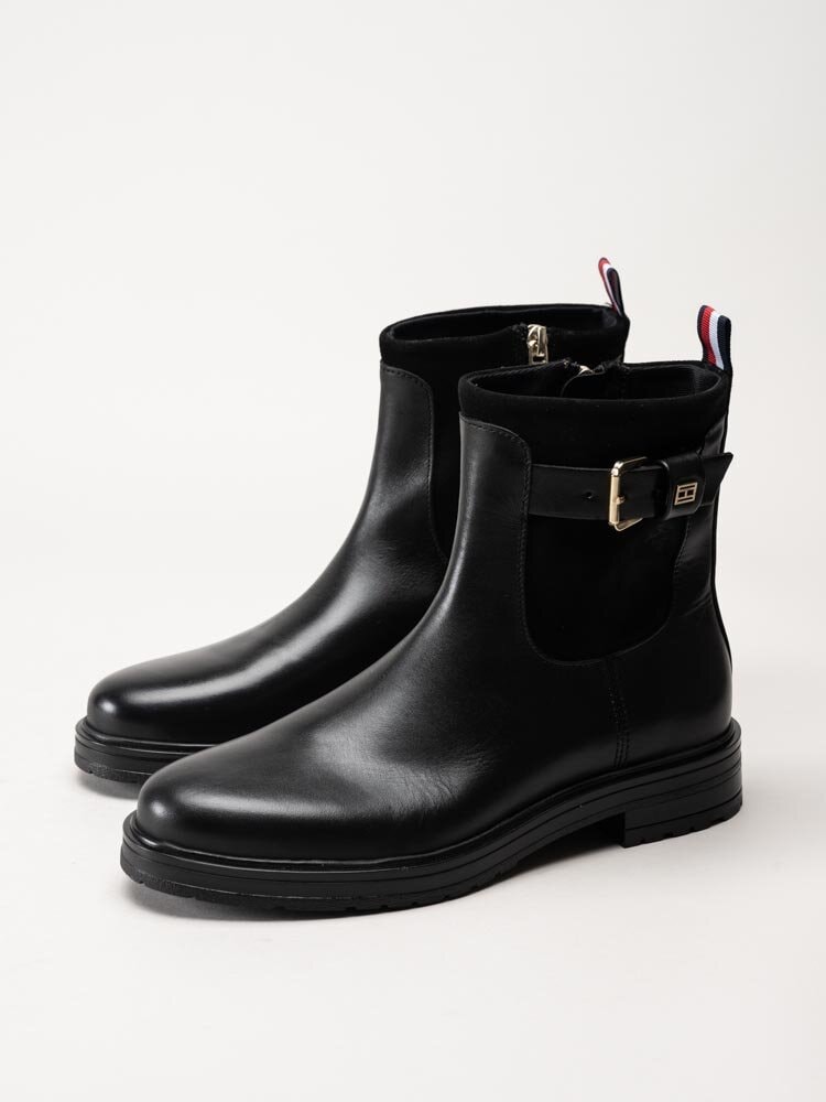 Tommy Hilfiger - Belt Bootie Material Mix - Svarta boots i skinn