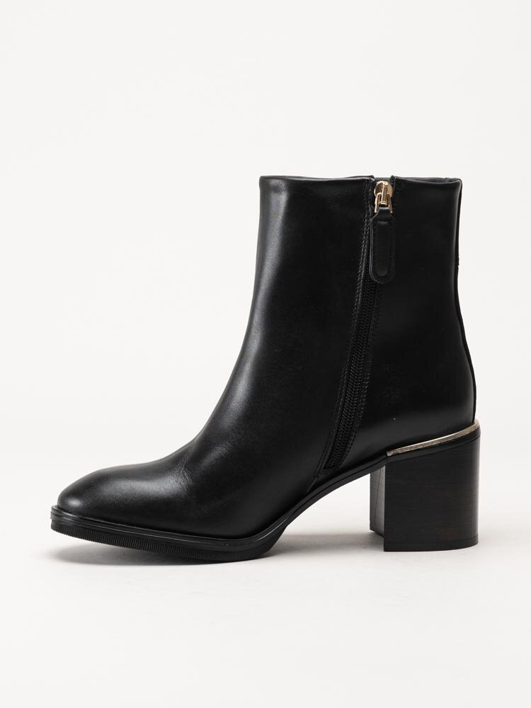 Tommy Hilfiger - Hardware Mid Bootie - Svarta stövletter i skinn