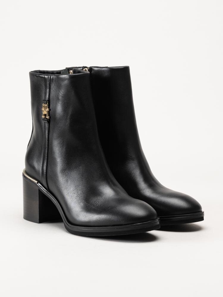 Tommy Hilfiger - Hardware Mid Bootie - Svarta stövletter i skinn