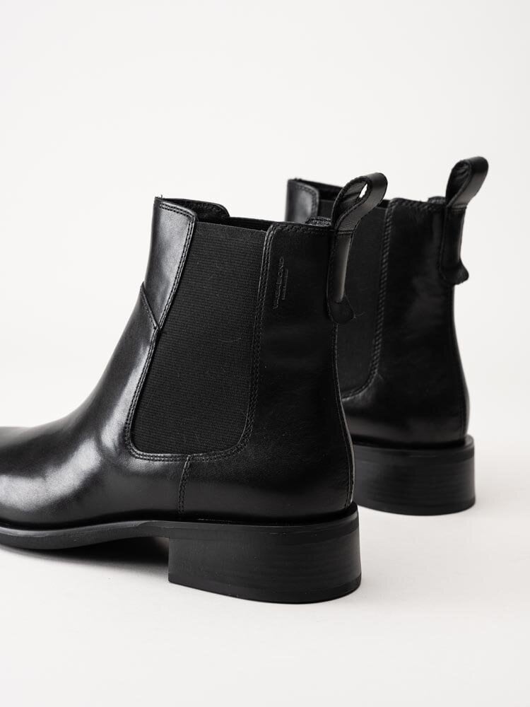 Vagabond - Sheila - Svarta chelsea boots i skinn