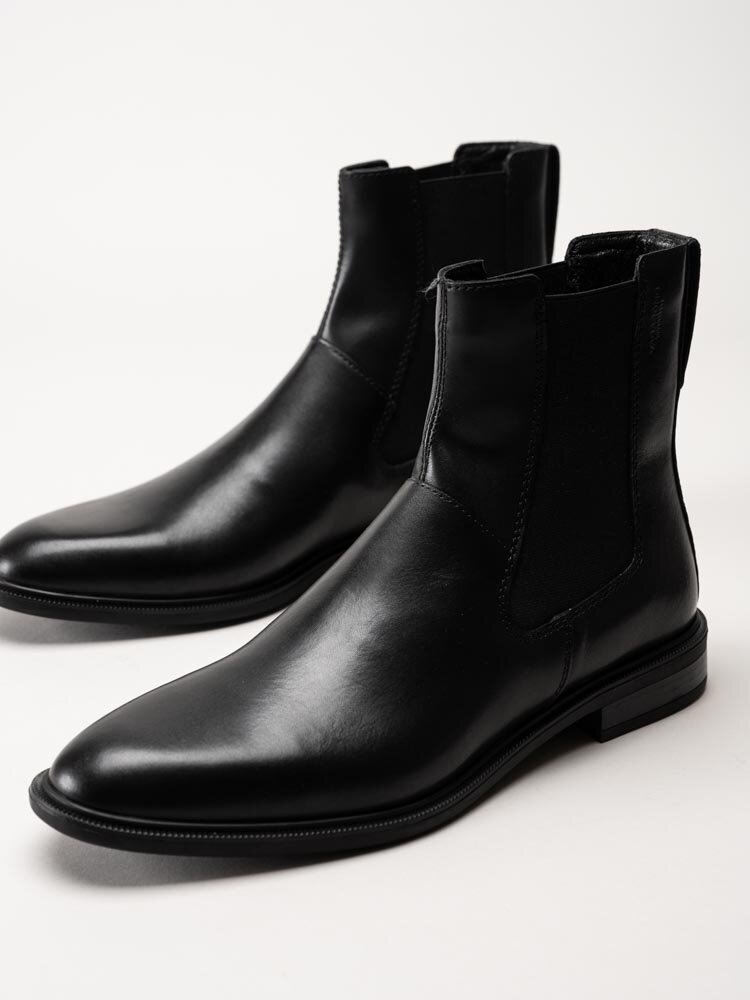 Vagabond - Frances 2.0 - Svarta chelsea boots i skinn