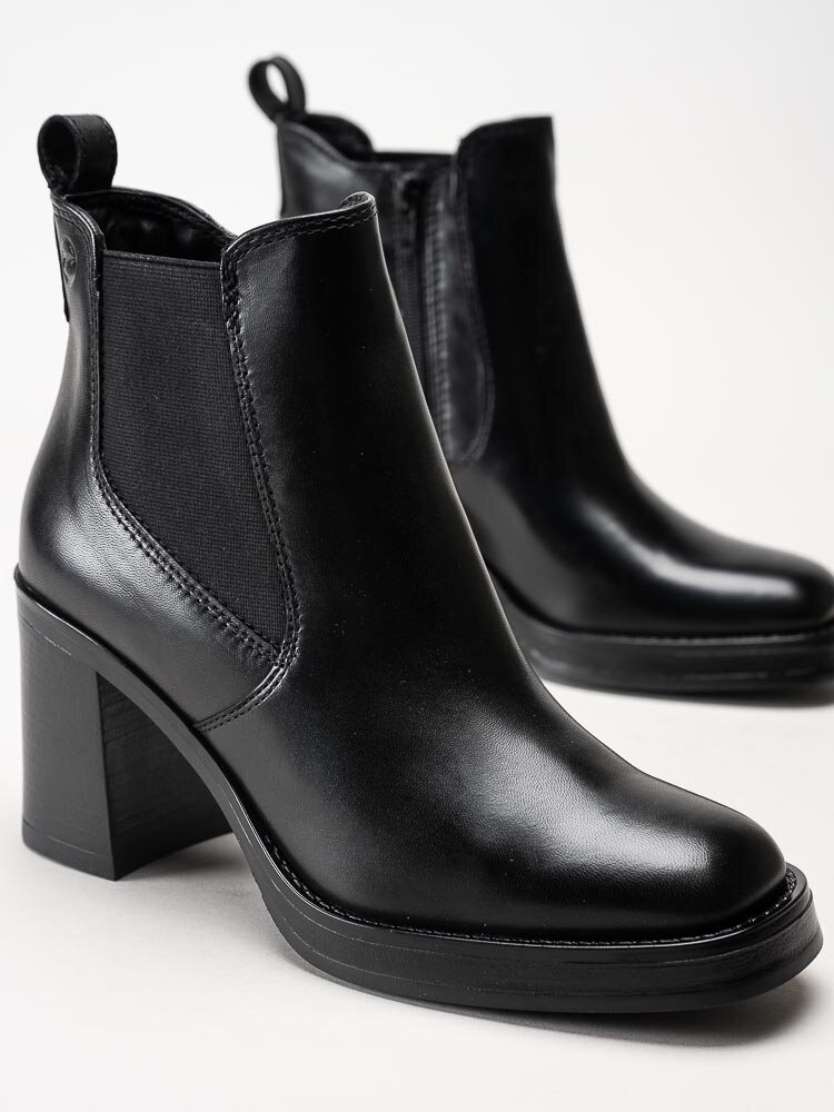 Tamaris - Svarta högklackade boots i skinn
