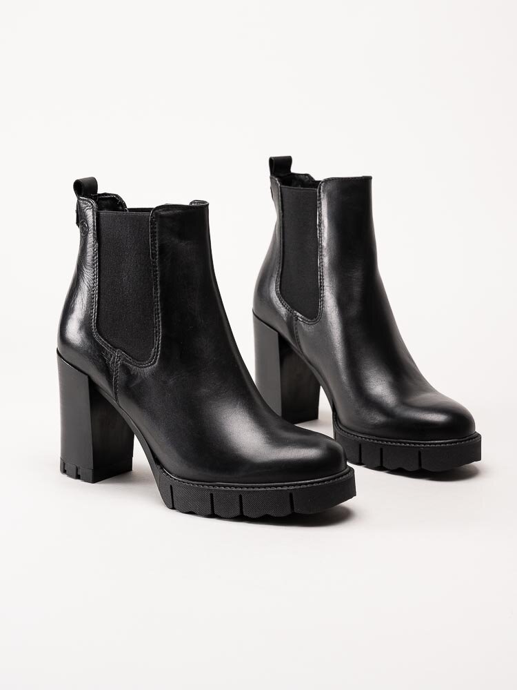 Tamaris - Svarta högklackade chelsea boots i skinn