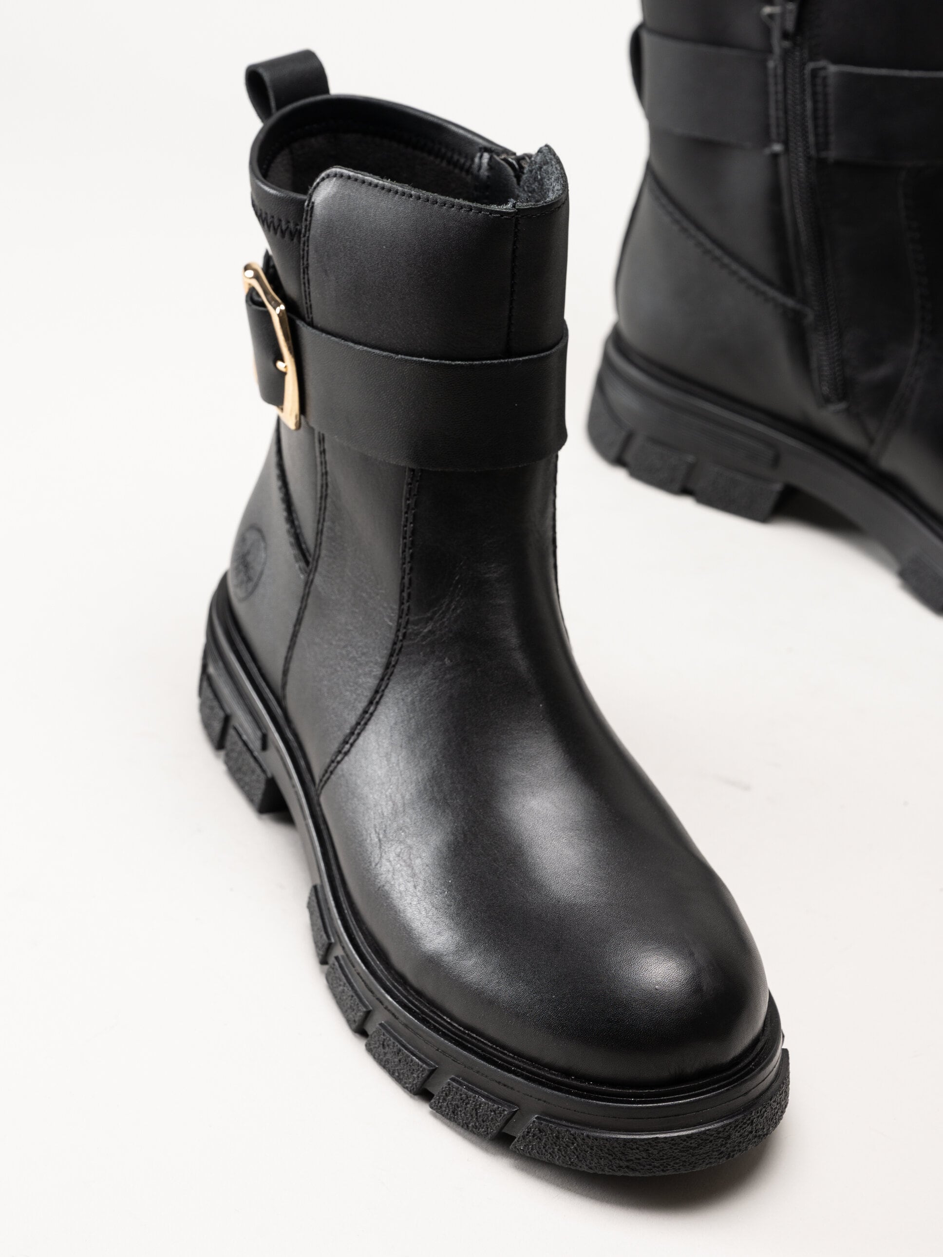 Rieker - Svarta boots i skinn