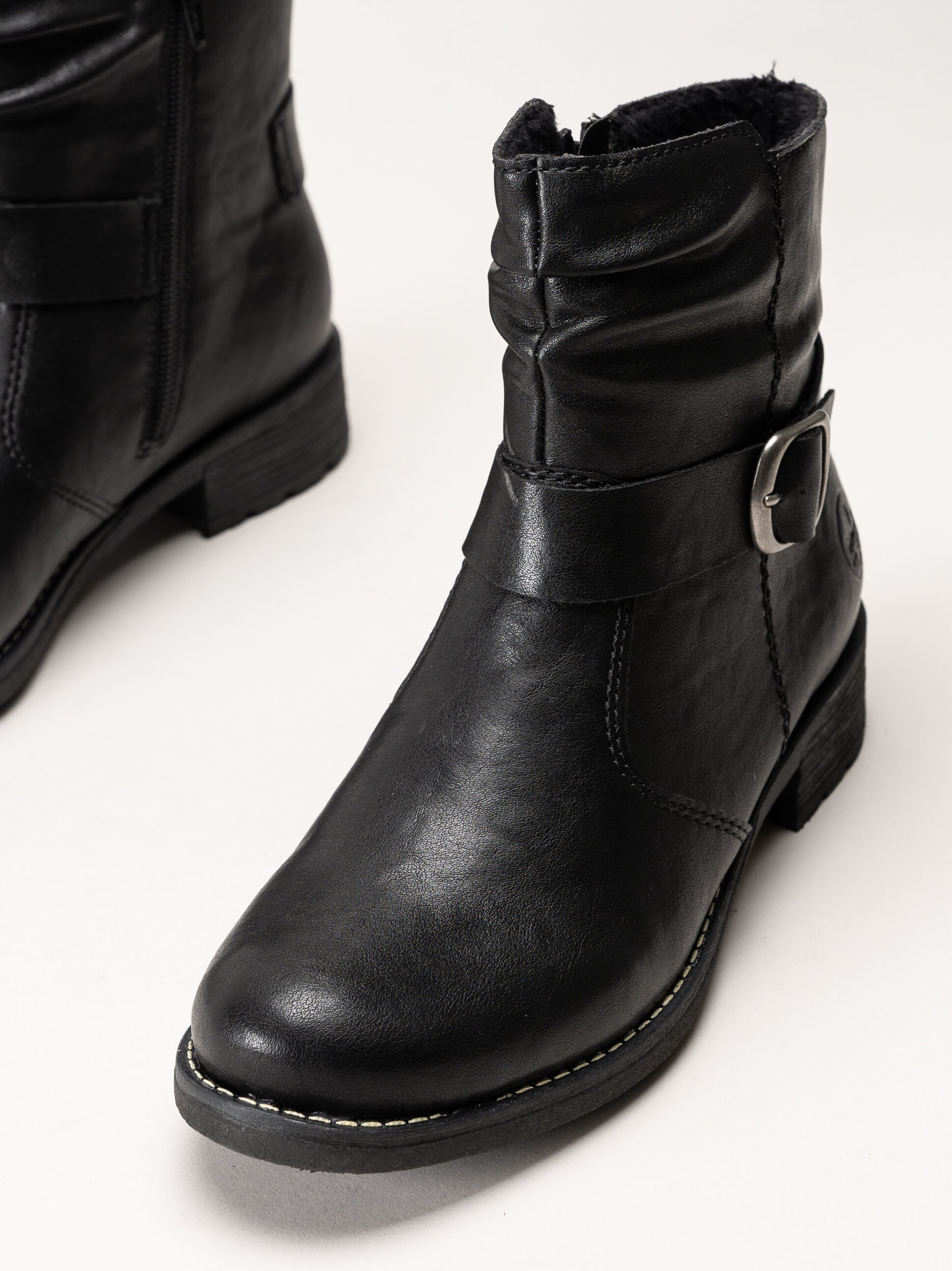 Rieker - Svarta varmfodrade boots