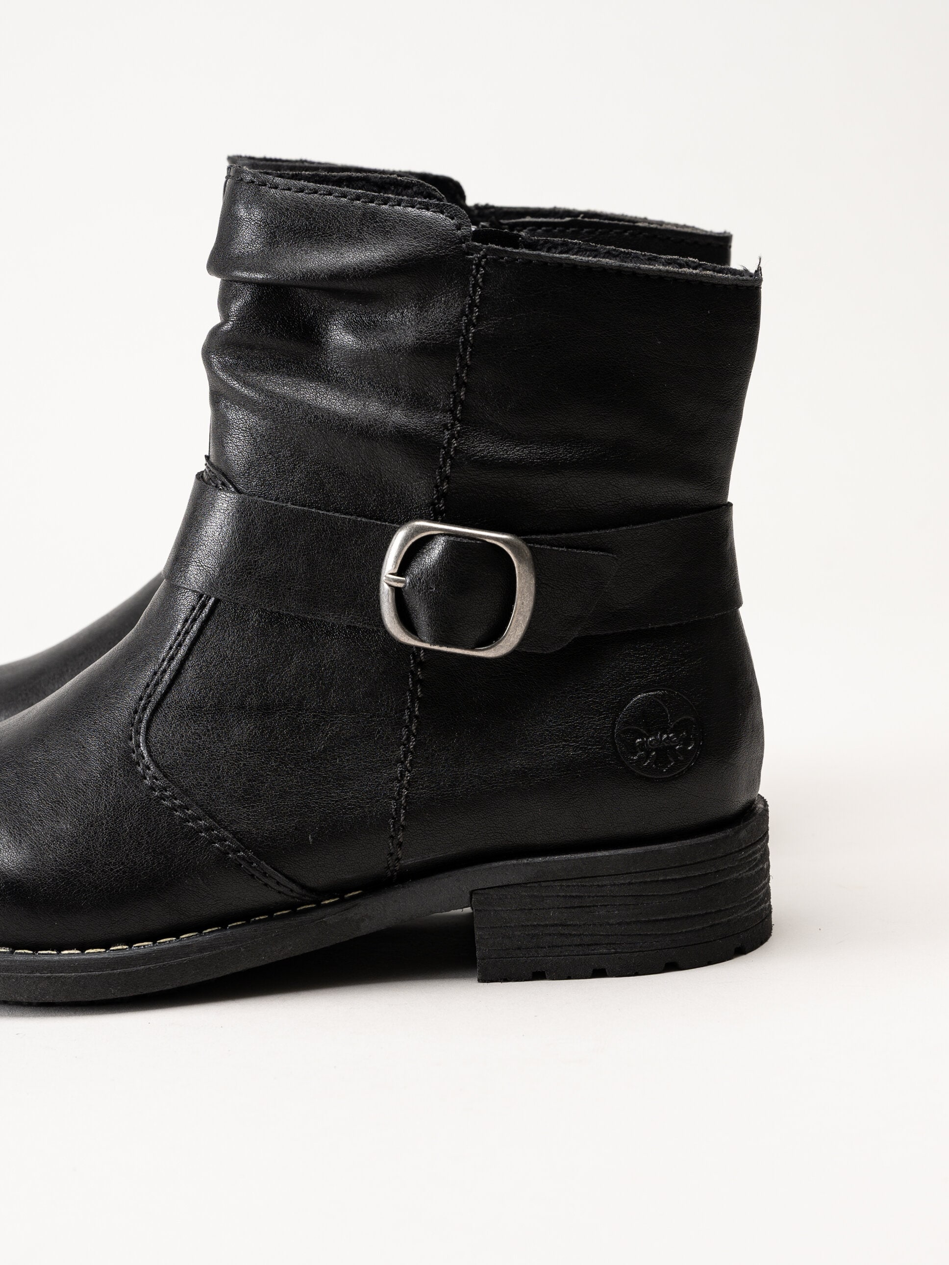 Rieker - Svarta varmfodrade boots