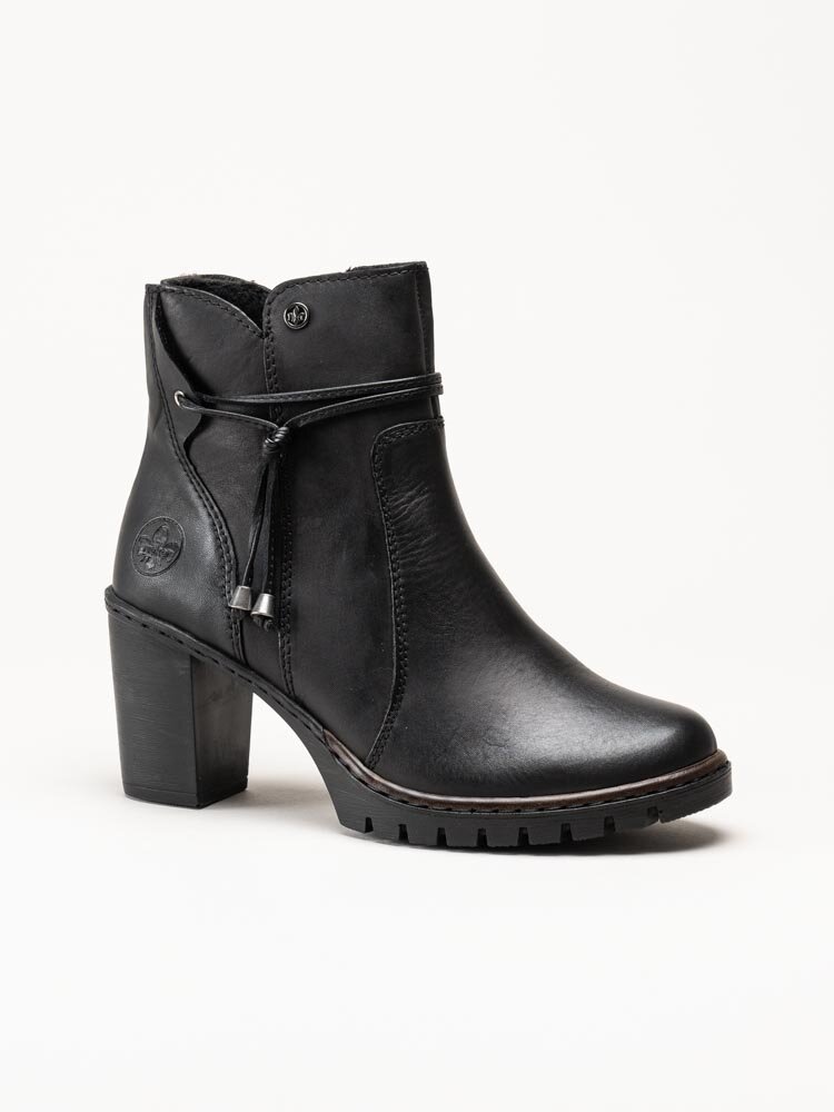 Rieker - Svarta skinnboots med klack