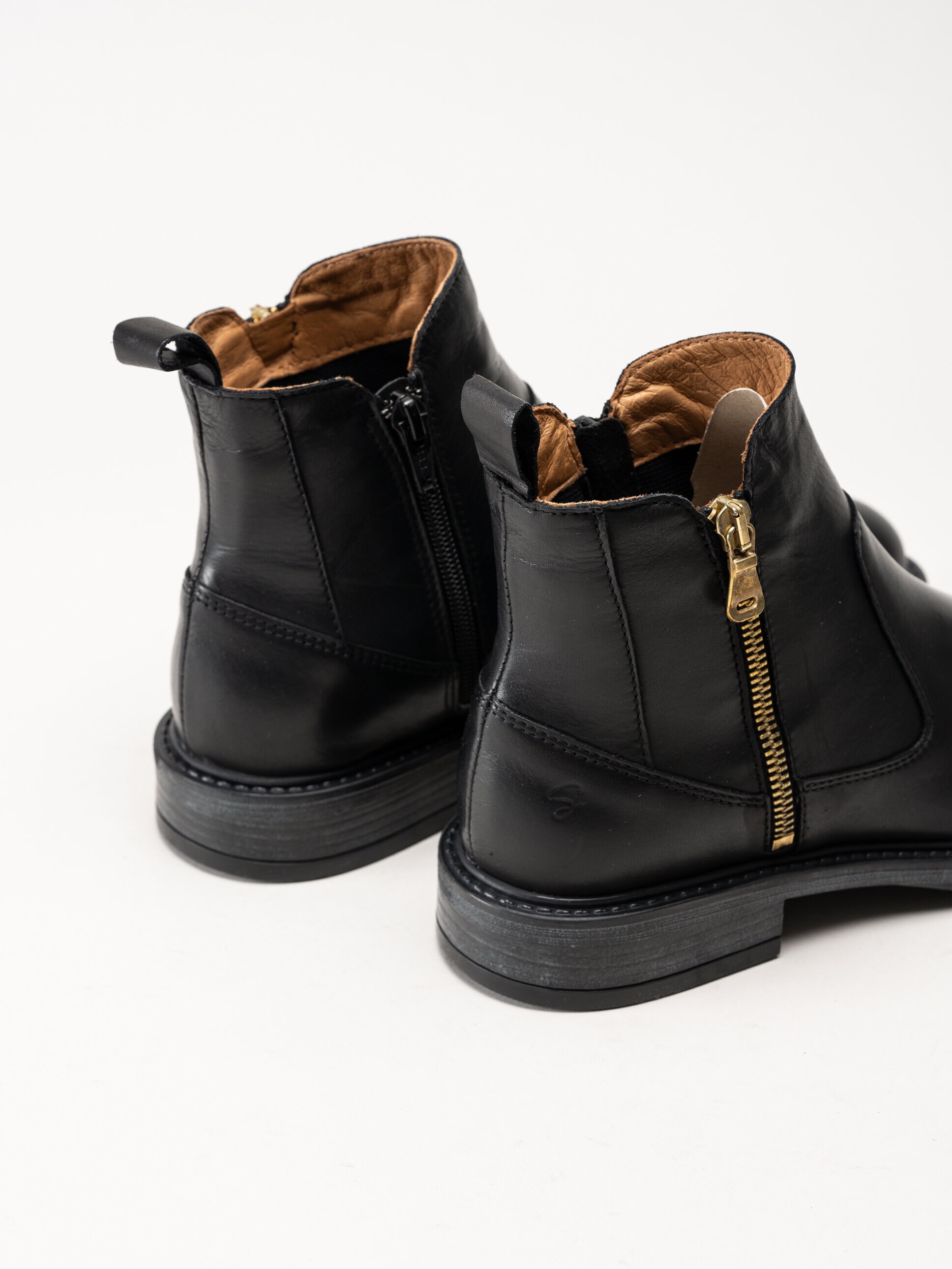 Shoedesign Copenhagen - Claudia - Svarta boots i skinn