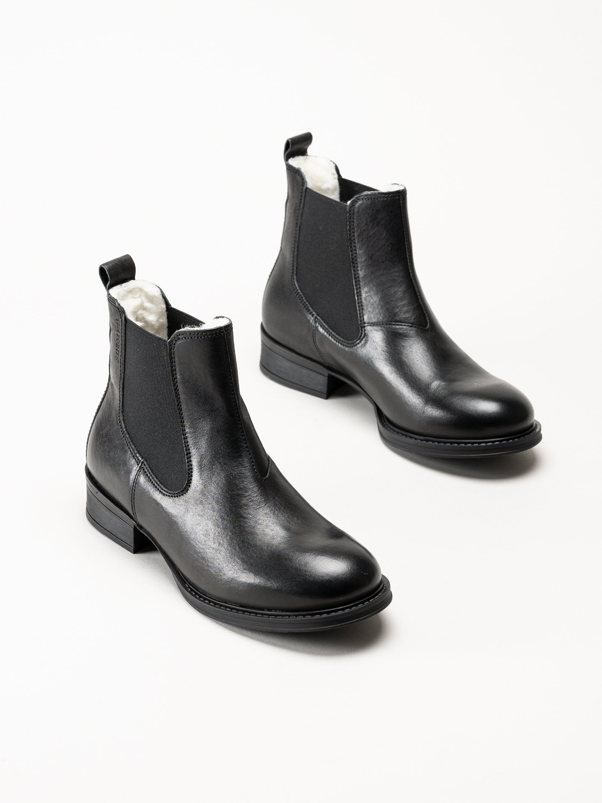 Ten Points - Pandora - Svarta chelsea boots i skinn