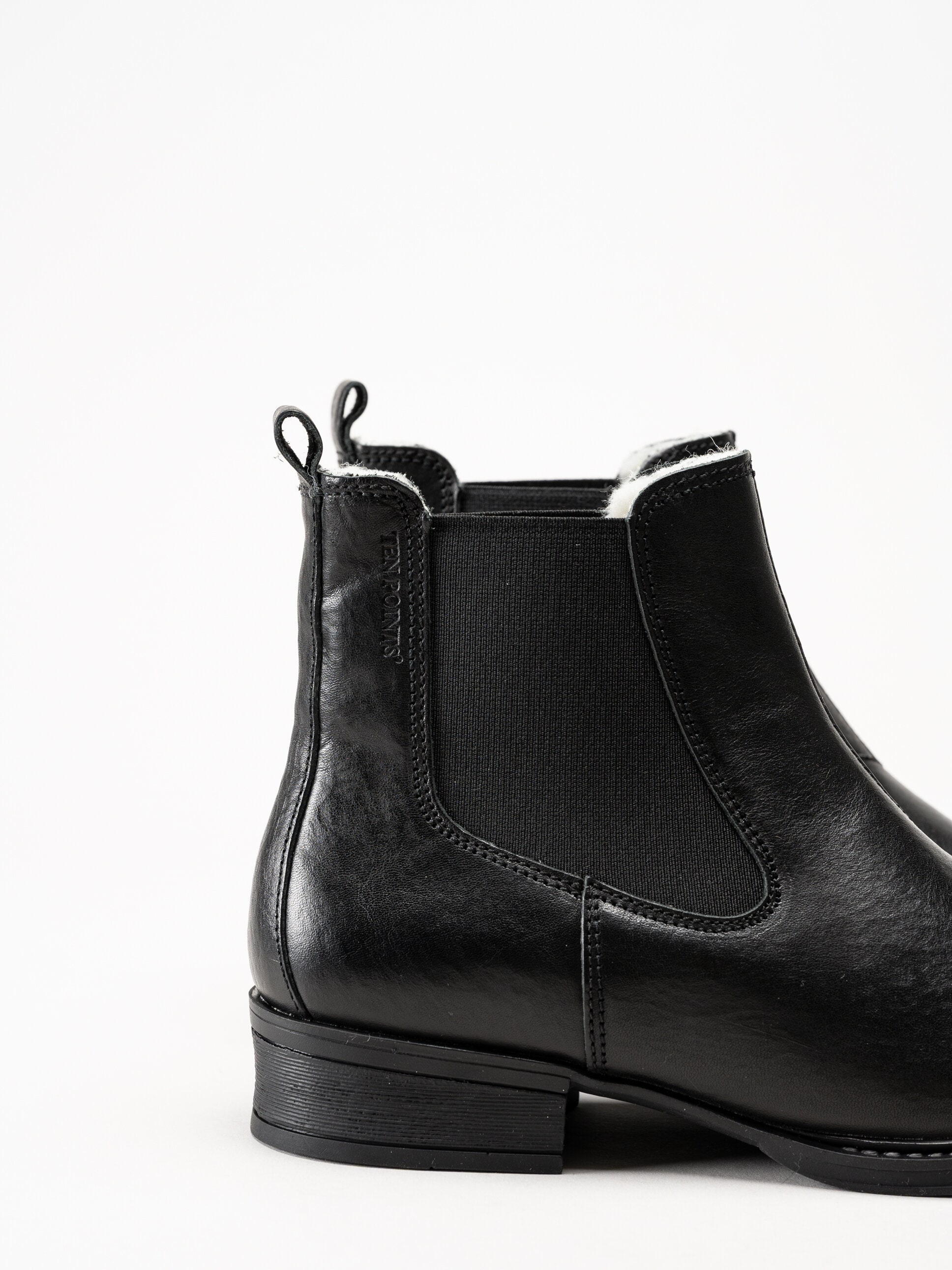 Ten Points - Pandora - Svarta chelsea boots i skinn