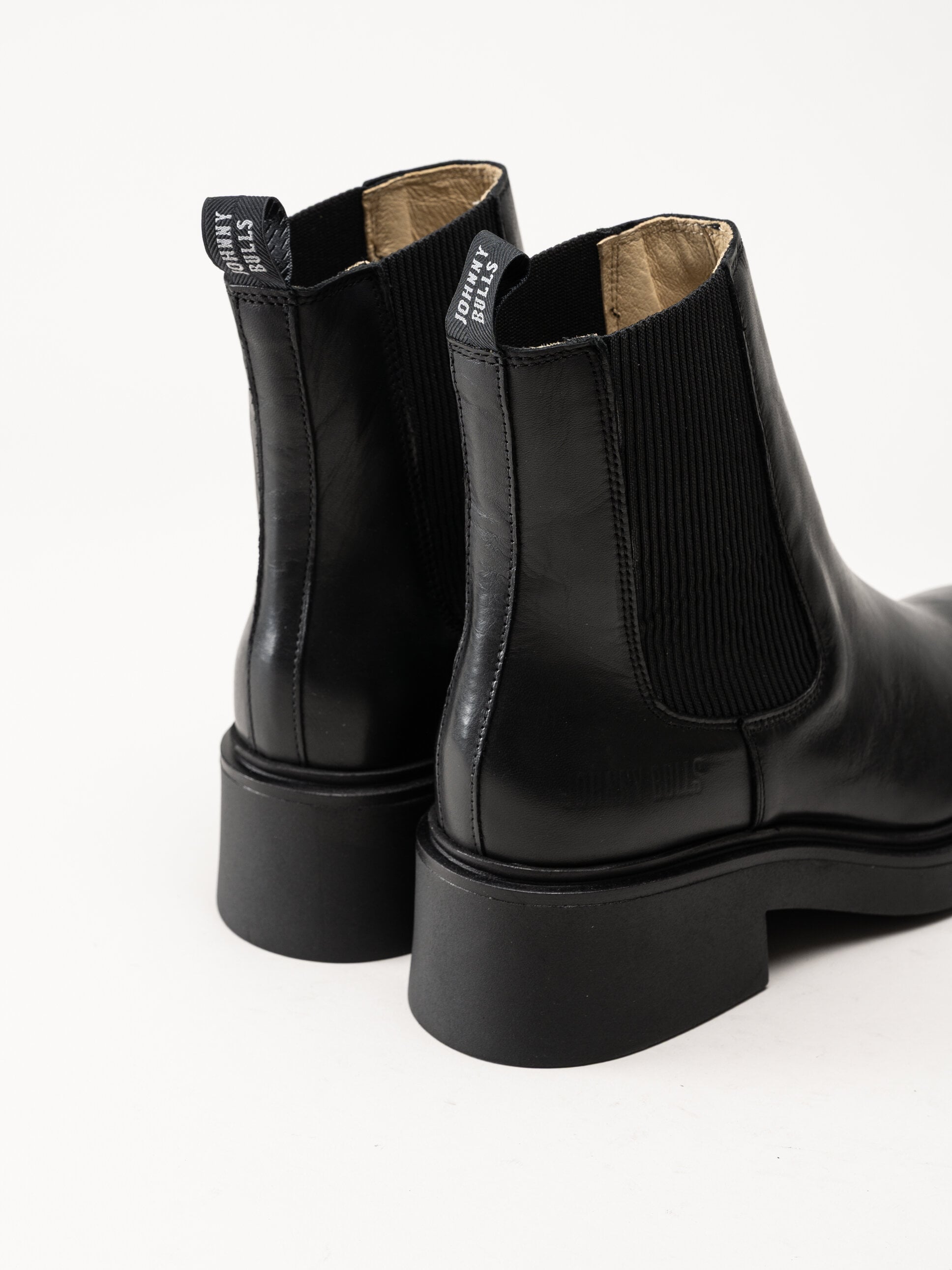Johnny Bulls - Svarta chelsea boots i sinn