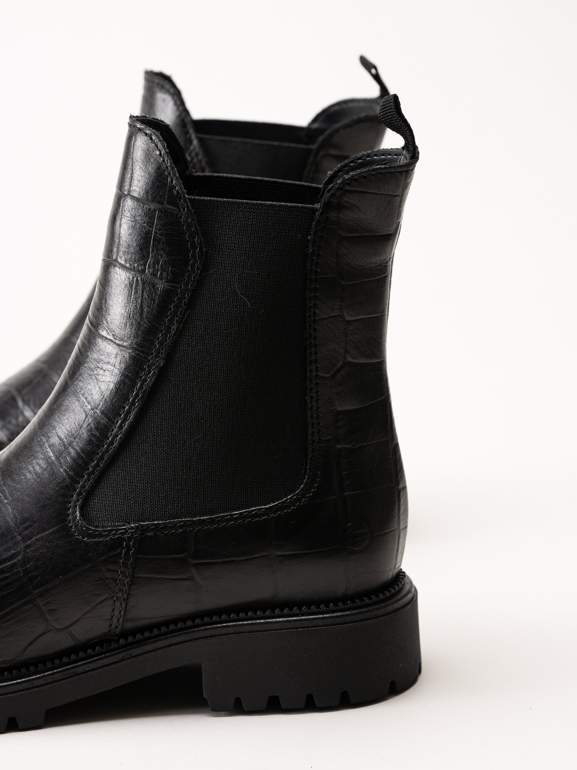 Tamaris - Svarta chelsea boots i skinn