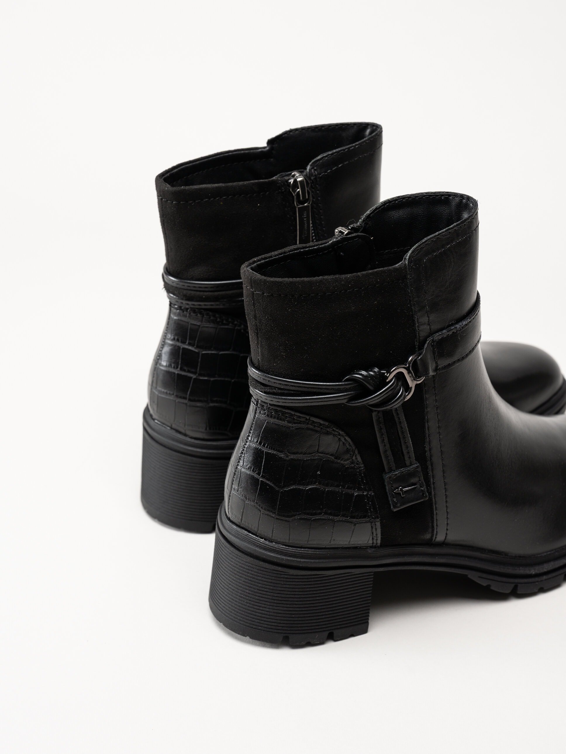 Tamaris - Svarta boots i skinn