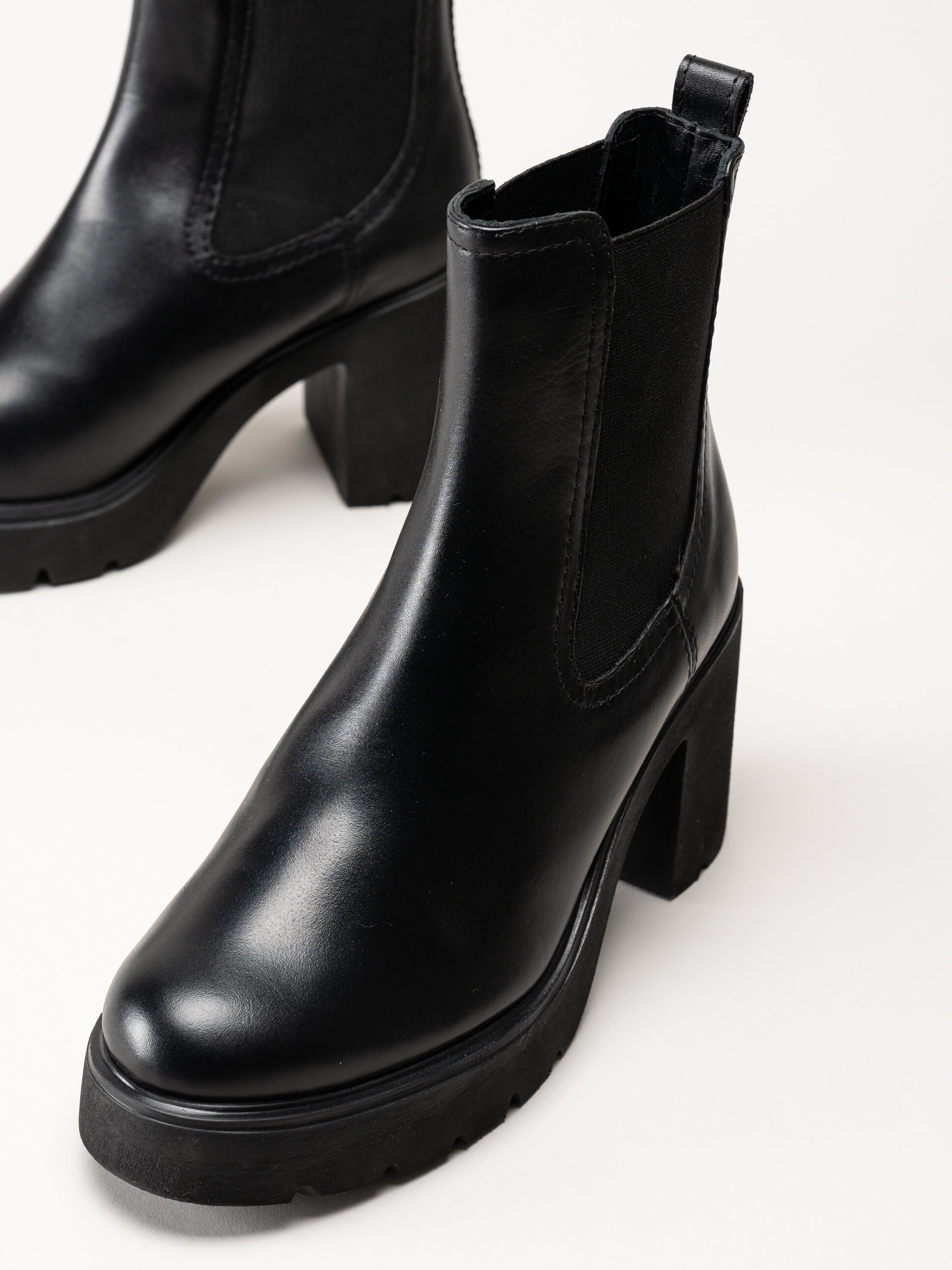 Unisa - KLINO_F25_STT - Svarta högklackade boots i skinn