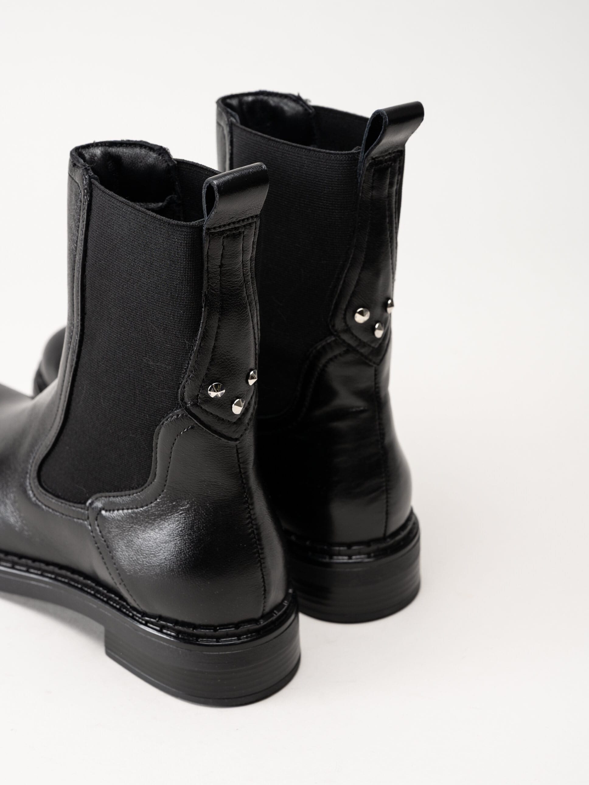 Mjus - Dekster - Svarta chelsea boots i skinn