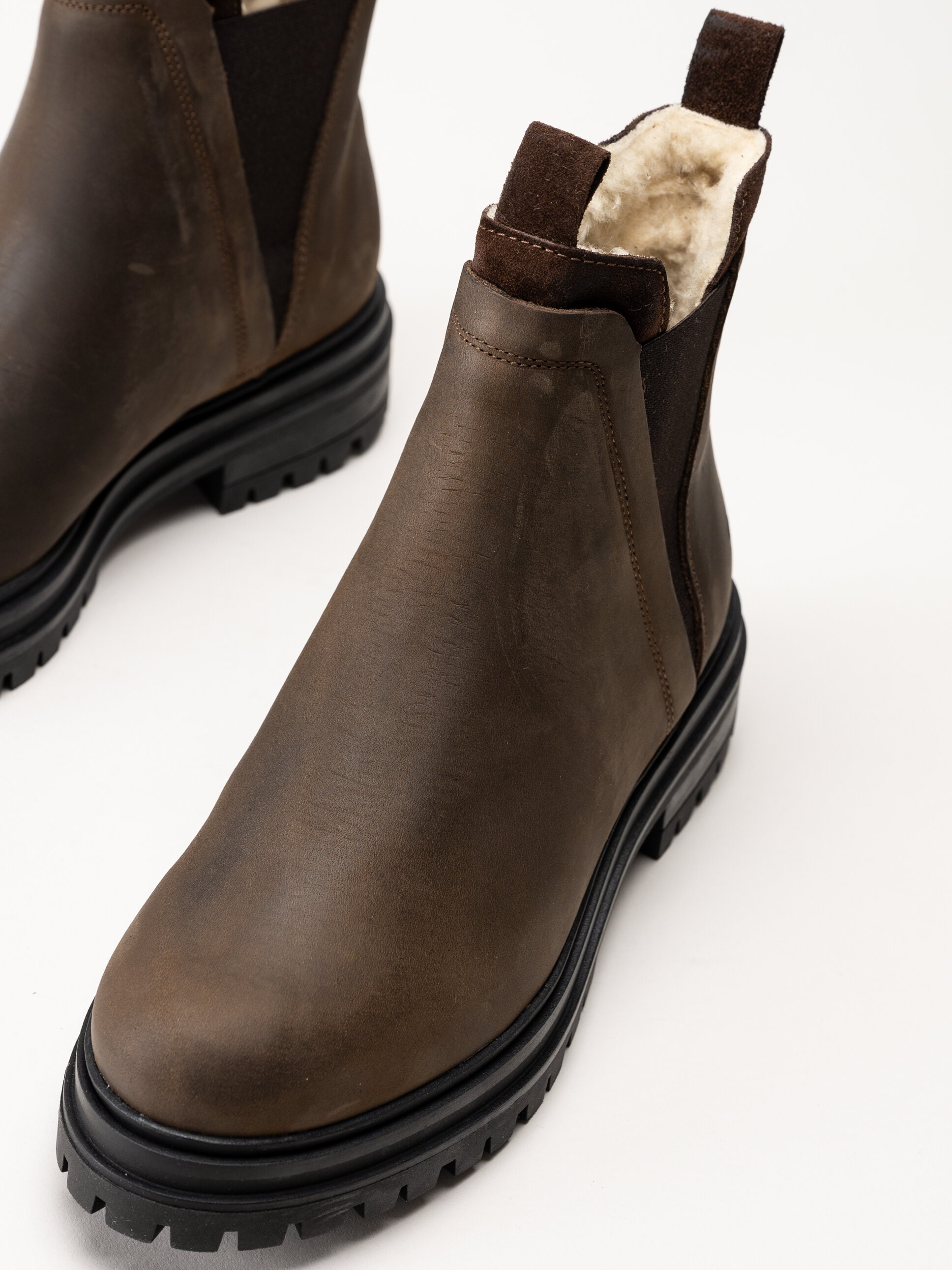 Rosa Negra - Bruna fodrade chelsea boots i oljad nubuck