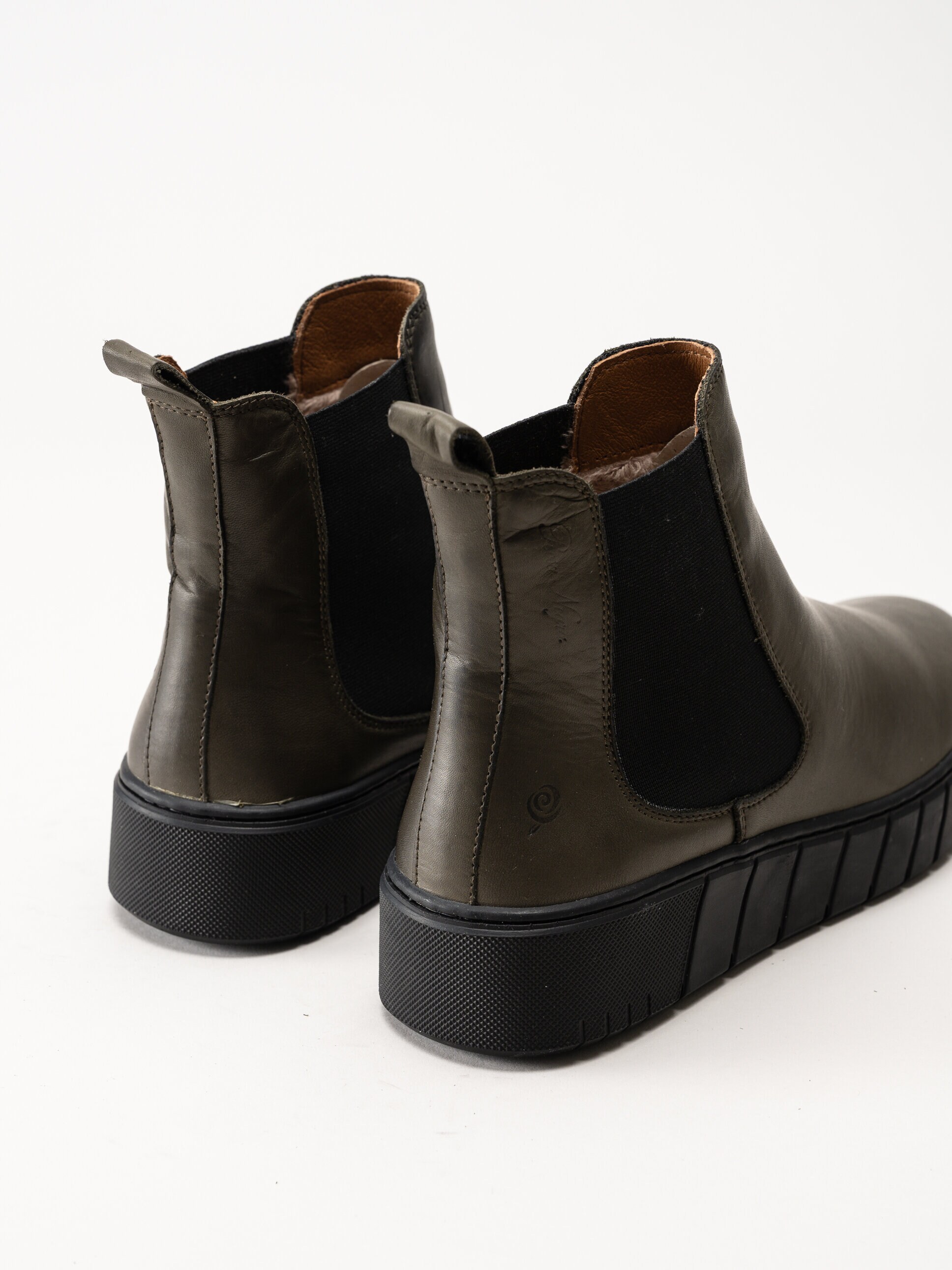 Rosa Negra - Gröna fodrade chelsea boots i skinn