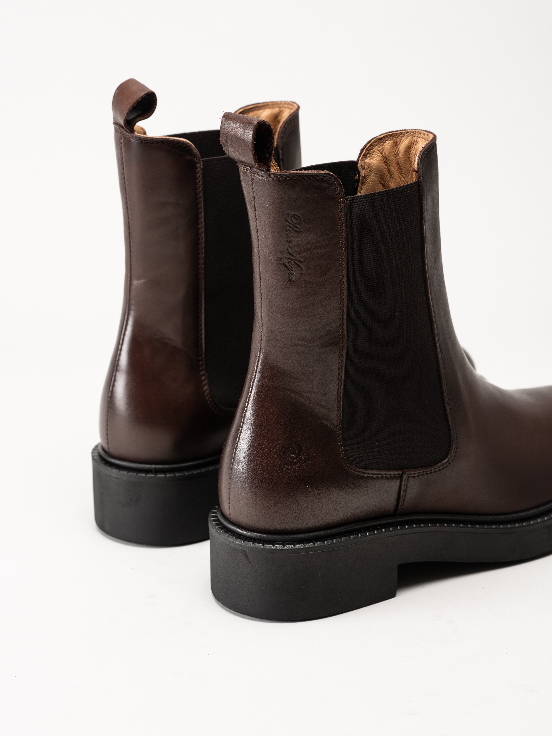 Rosa Negra - Mörkbruna chelsea boots i skinn