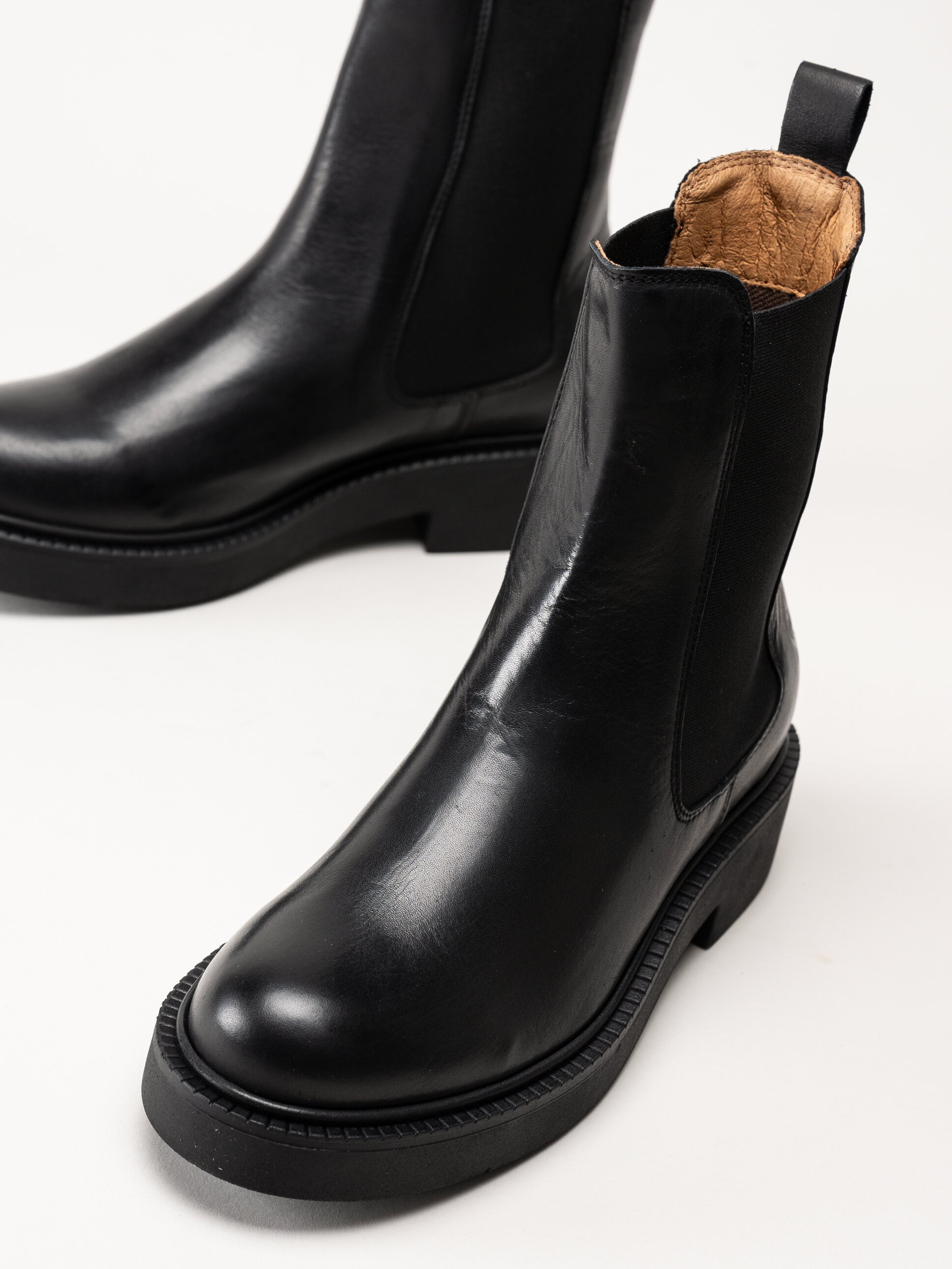 Rosa Negra - Svarta chelsea boots i skinn