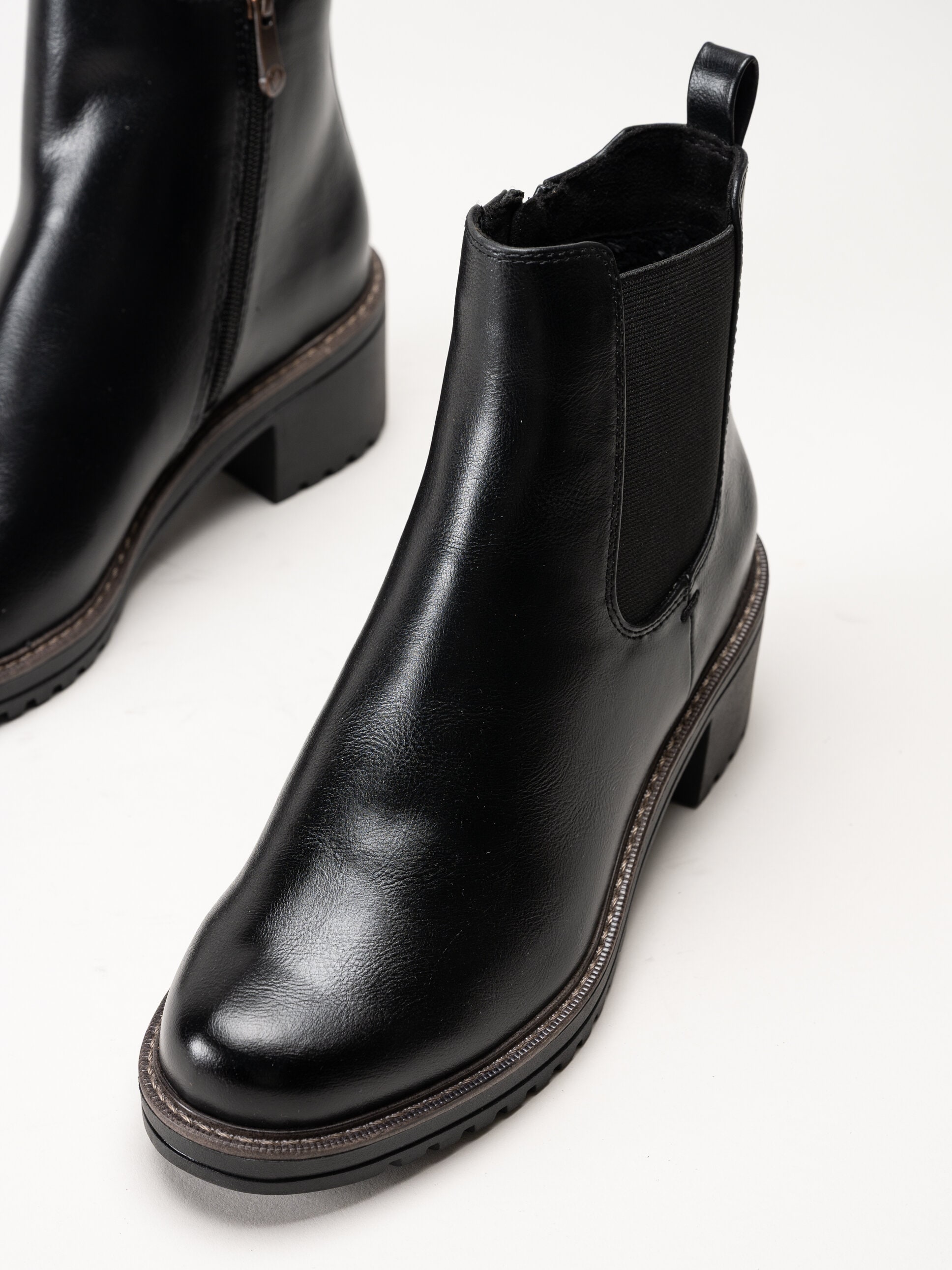 Marco Tozzi - Svarta boots med klack