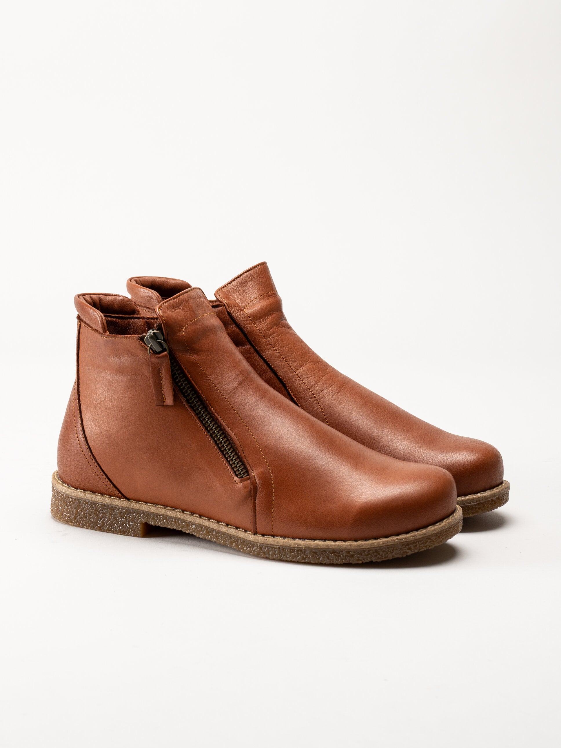 Charlotte of Sweden - Bruna boots i skinn