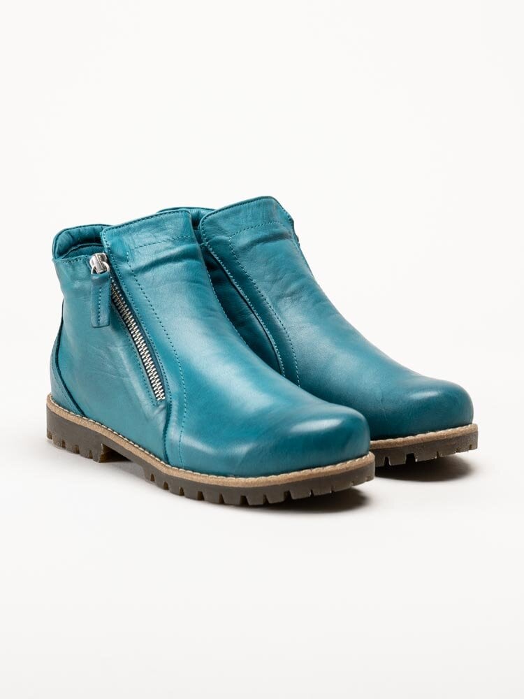 Charlotte of Sweden - Turkosa boots i skinn