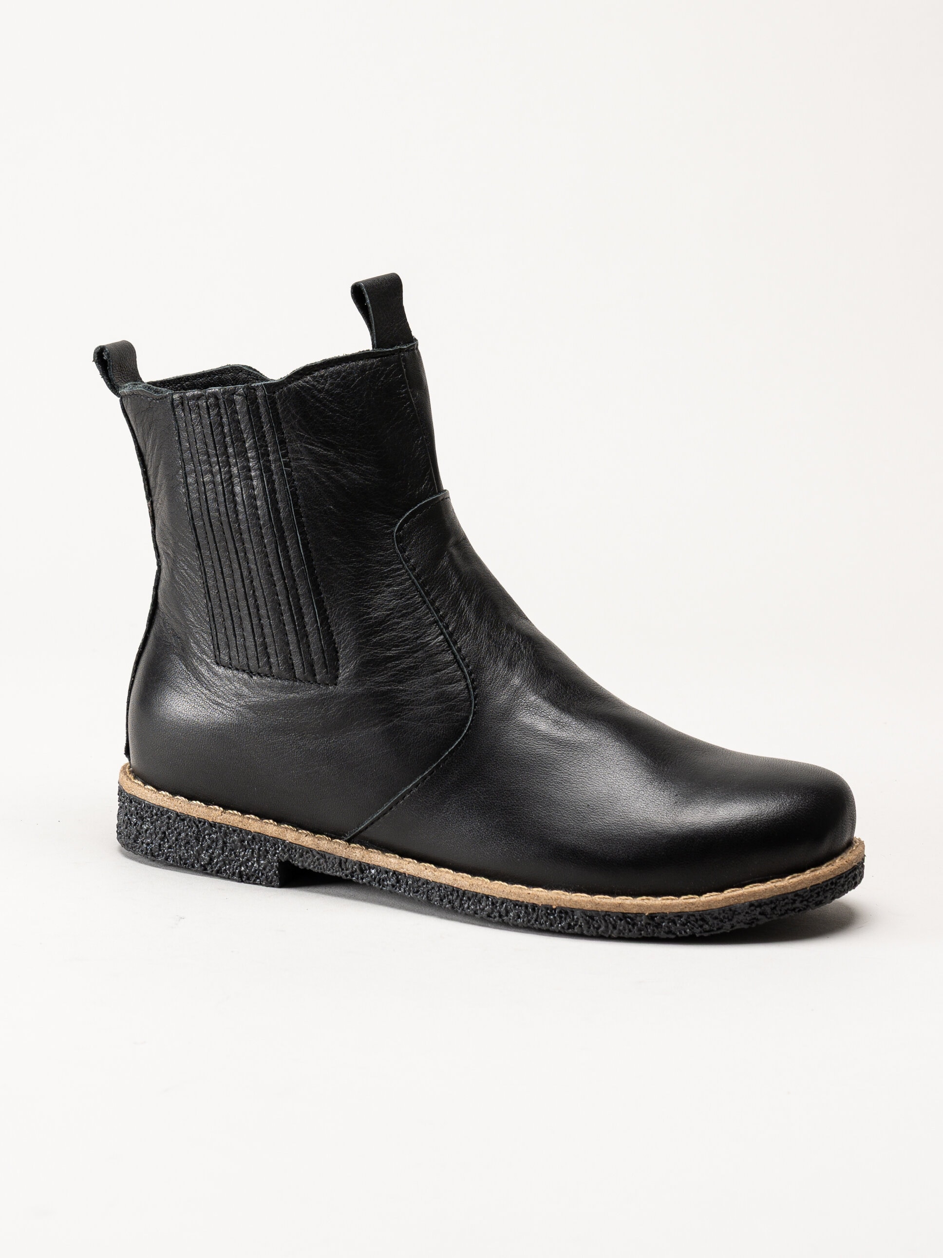 Charlotte of Sweden - Svarta boots i skinn
