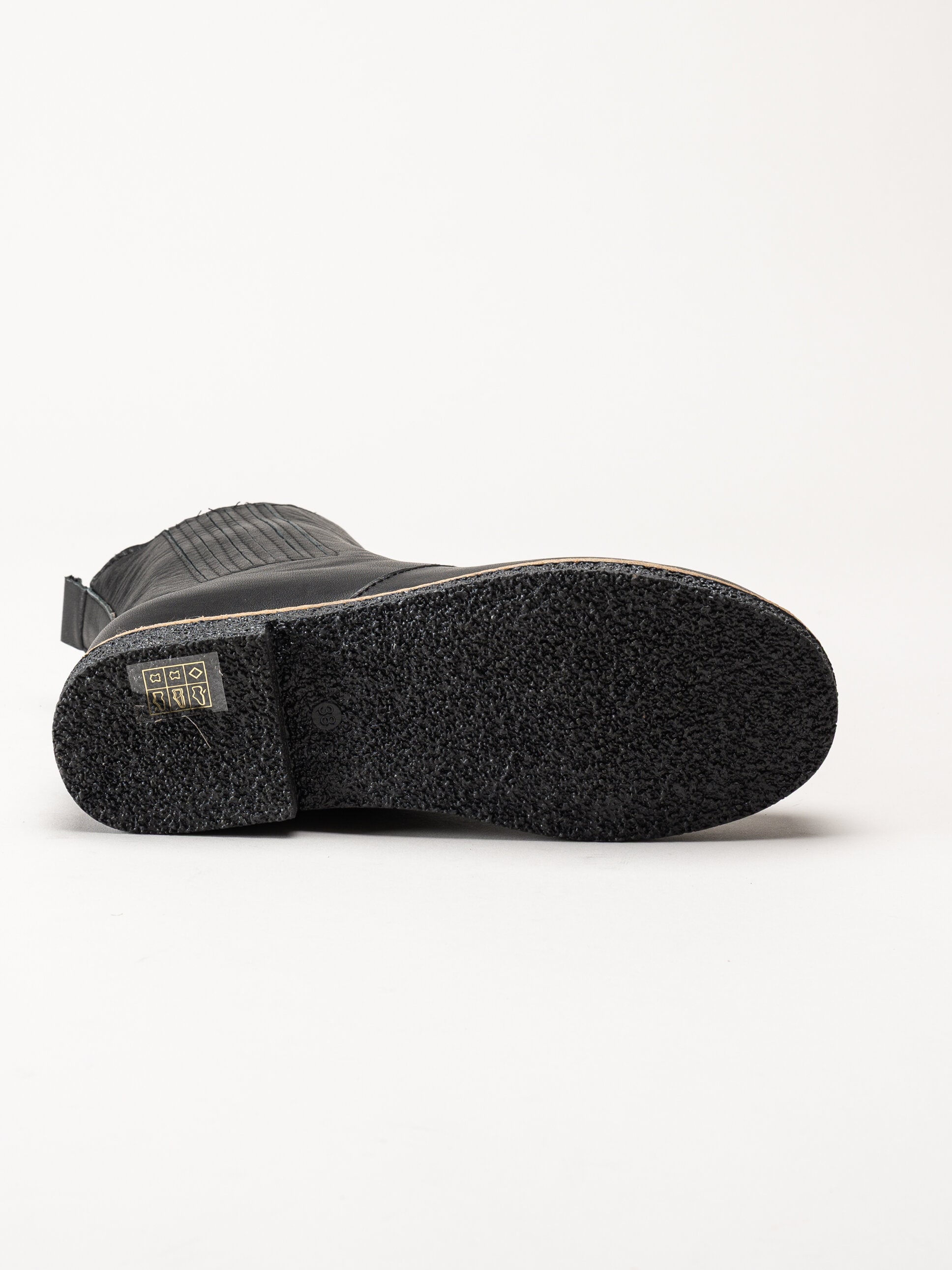 Charlotte of Sweden - Svarta boots i skinn
