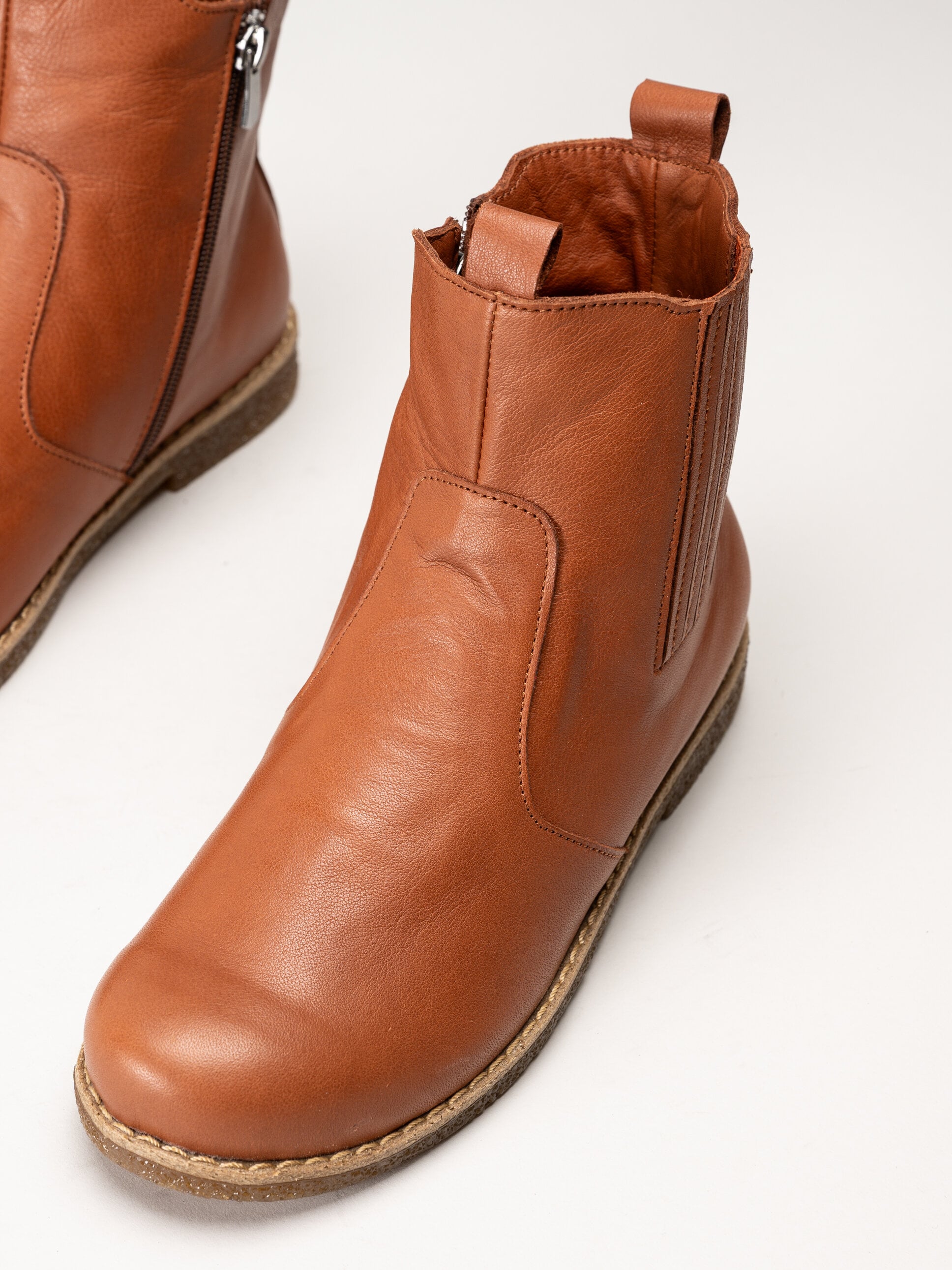Charlotte of Sweden - Bruna boots i skinn