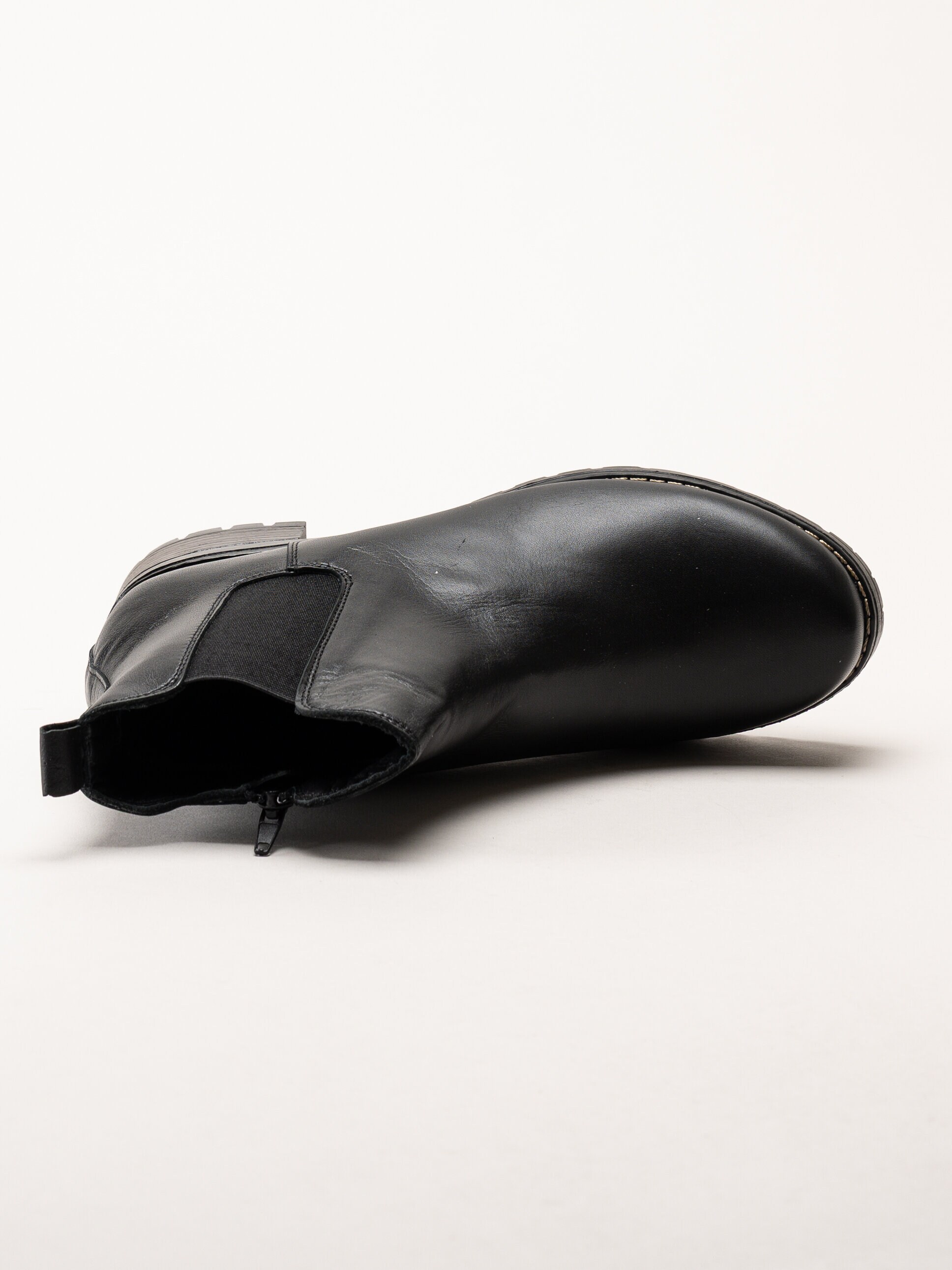 Charlotte of Sweden - Svarta chelsea boots i skinn