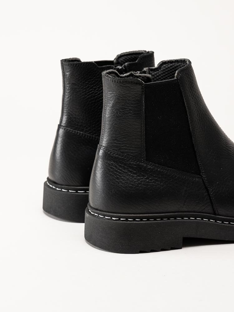 New Feet - Svarta boots i skinn