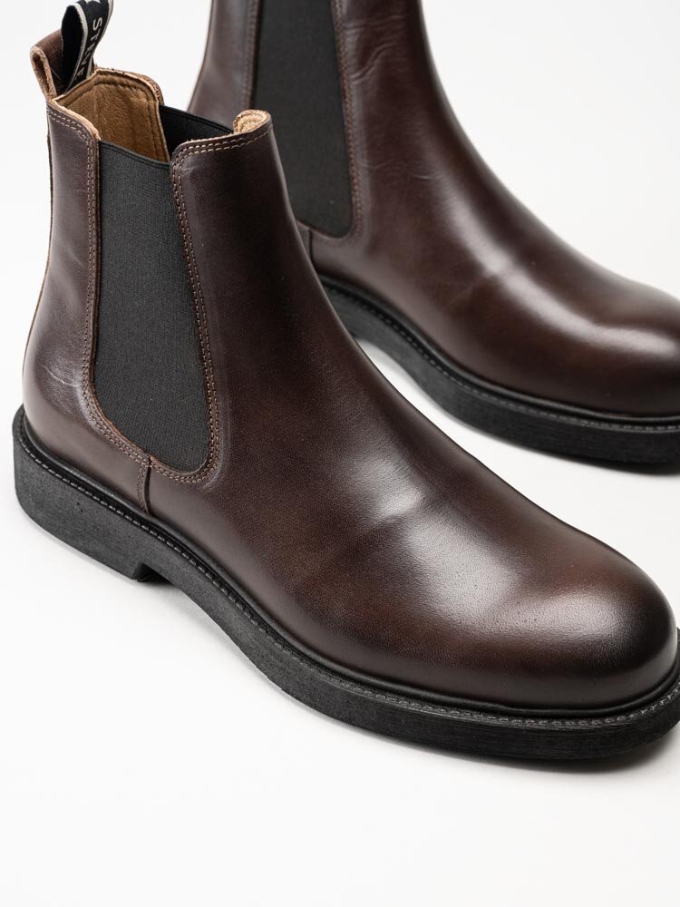 Sneaky Steve - Sense - Bruna chelsea boots i skinn