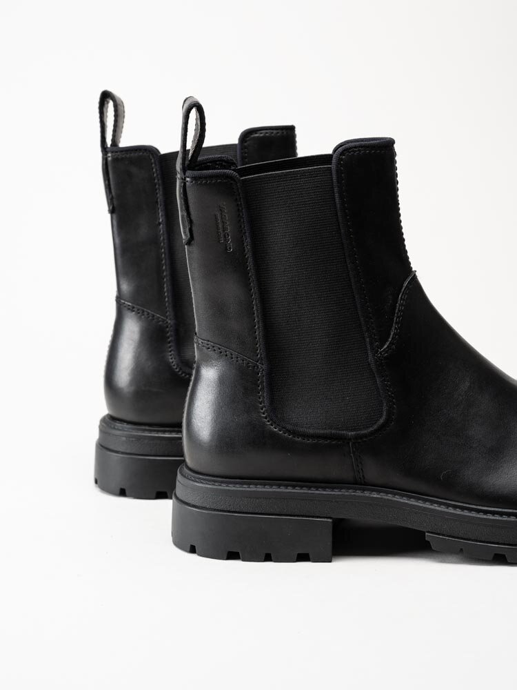 Vagabond - Johnny 2.0 - Svarta chelsea boots i skinn