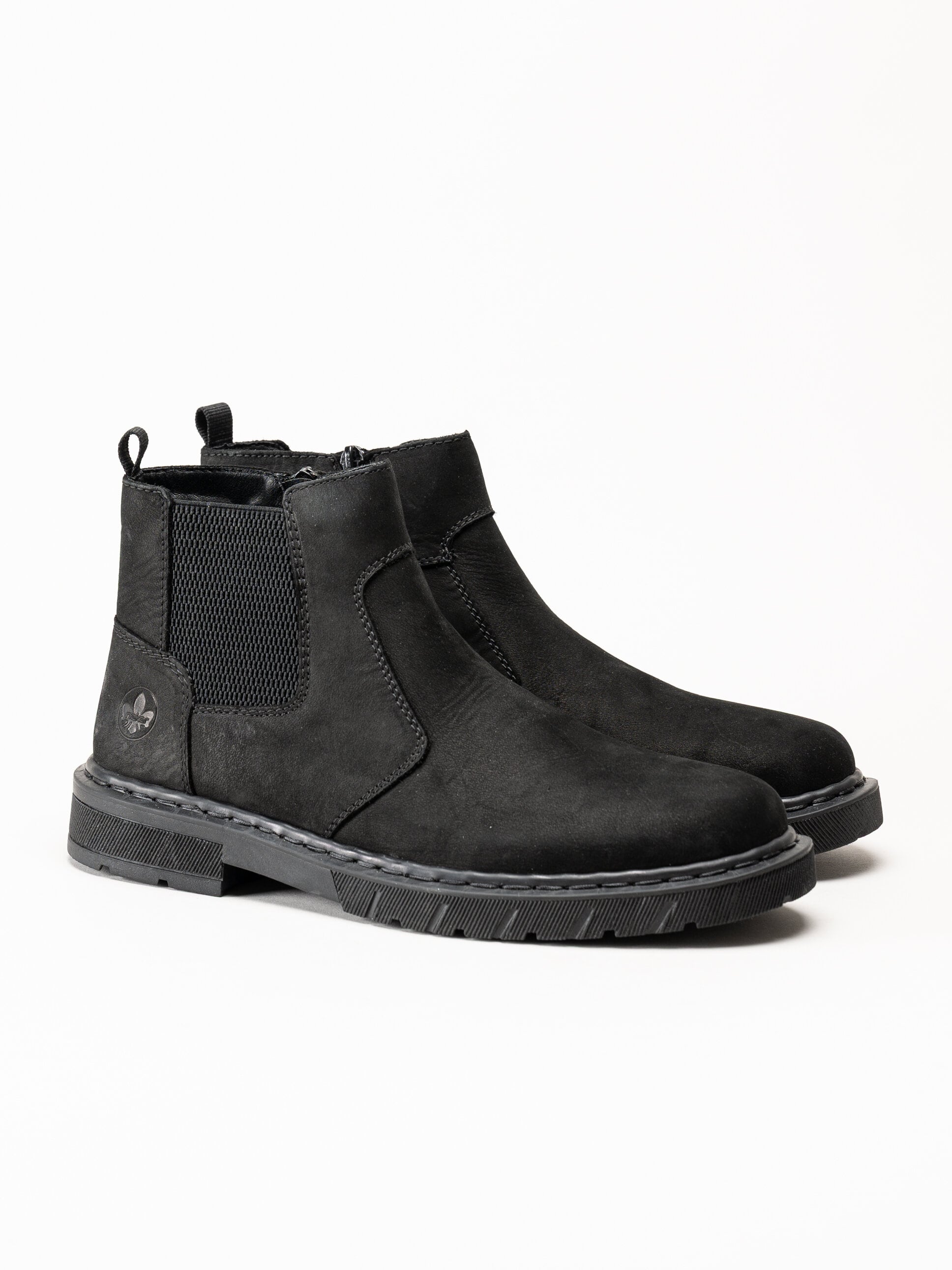 Rieker - Svarta fodrade boots i oljad nubuck