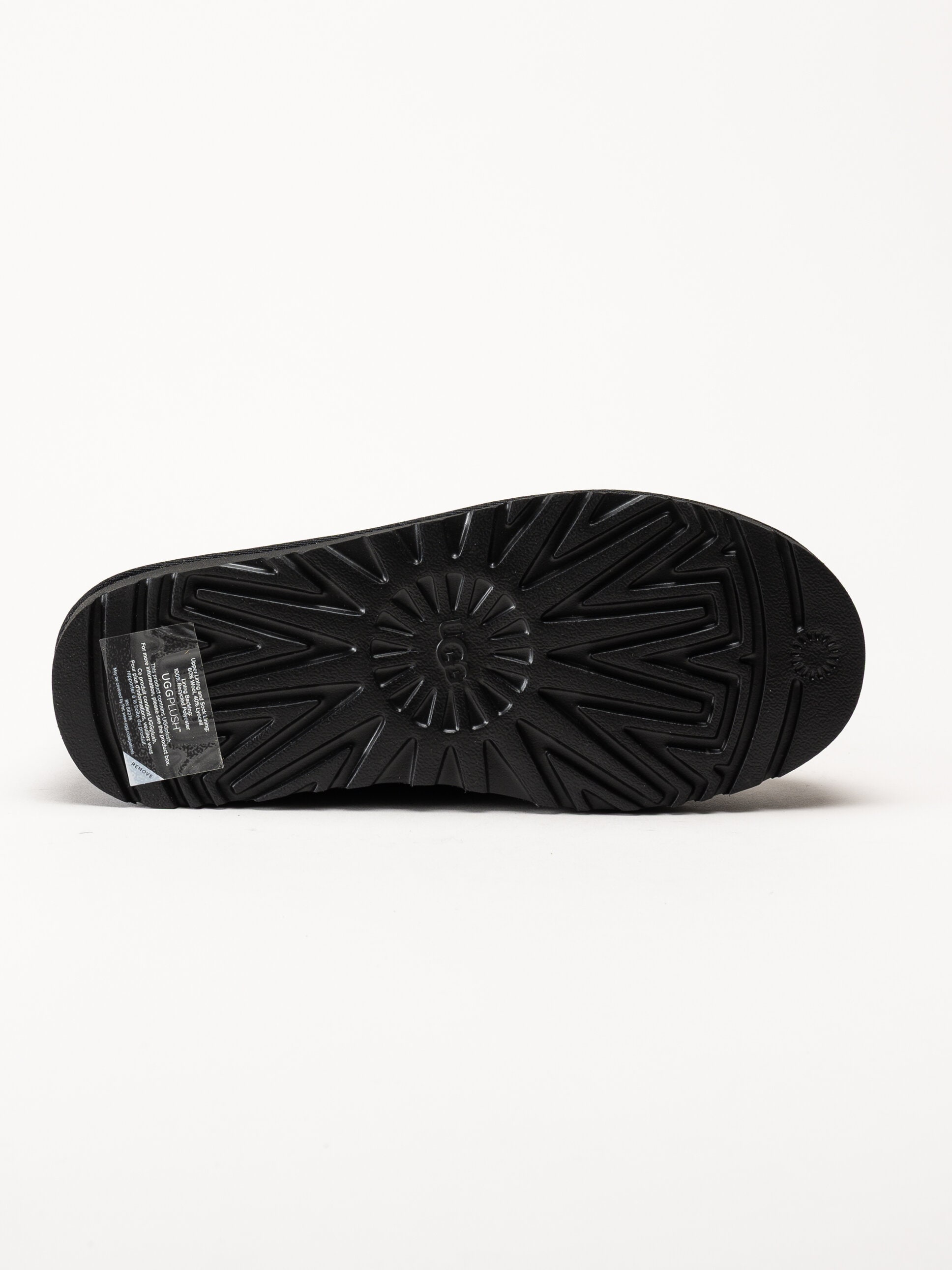 UGG - M Neumel Chelsea - Svarta chelsea boots i mocka med ullfoder