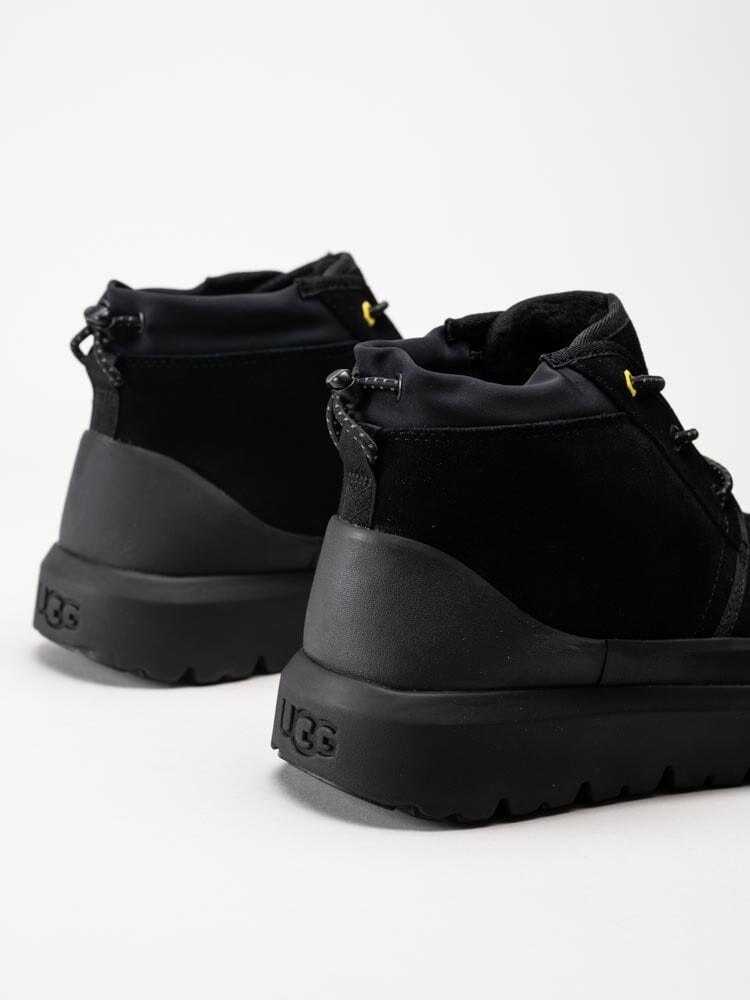 UGG - M Neumel Weather Hyb - Svarta kängor i mocka