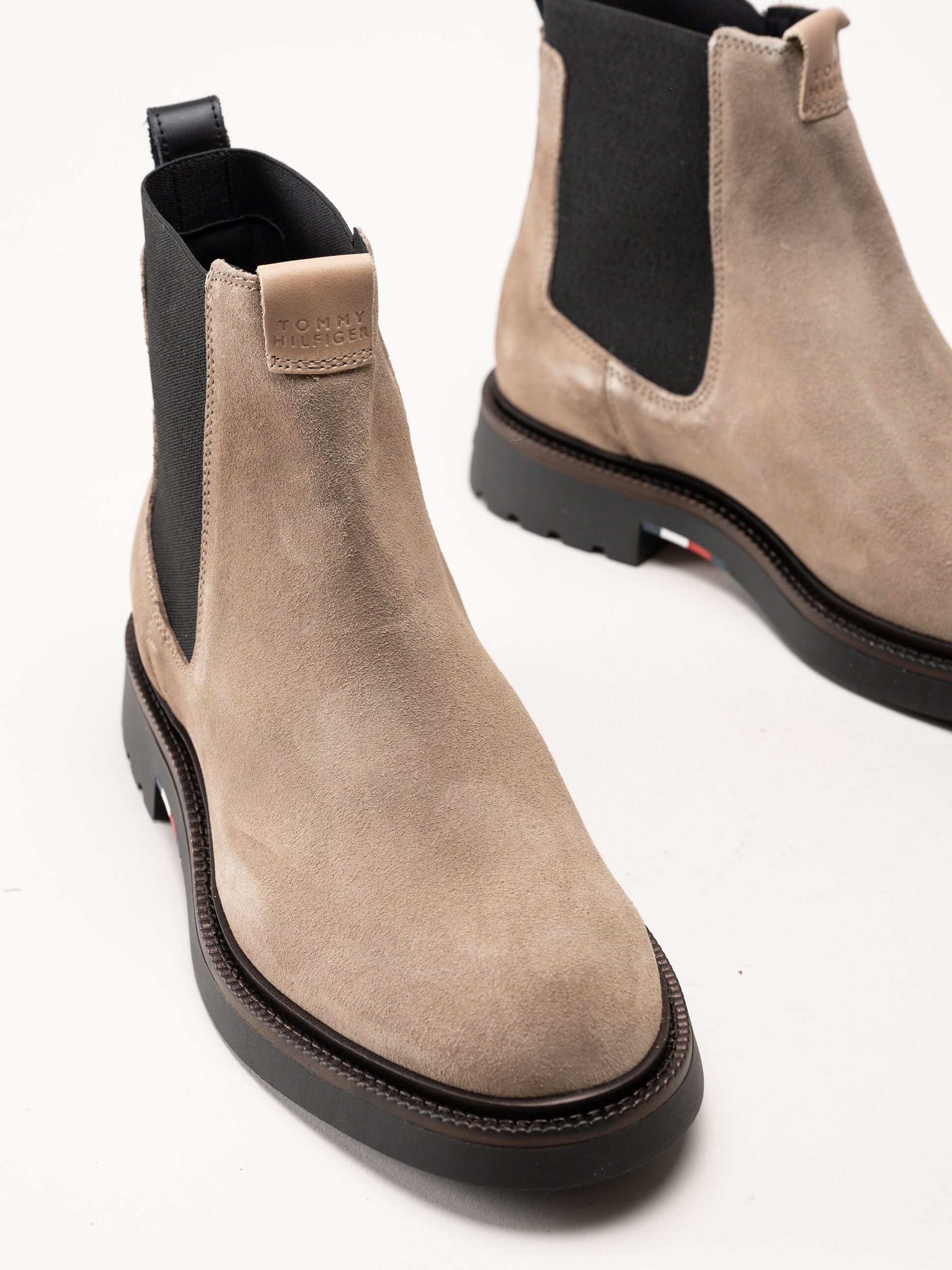 Tommy Hilfiger - Hilfiger Comfort Lwt Sde Chel - Beige chelsea boots i mocka