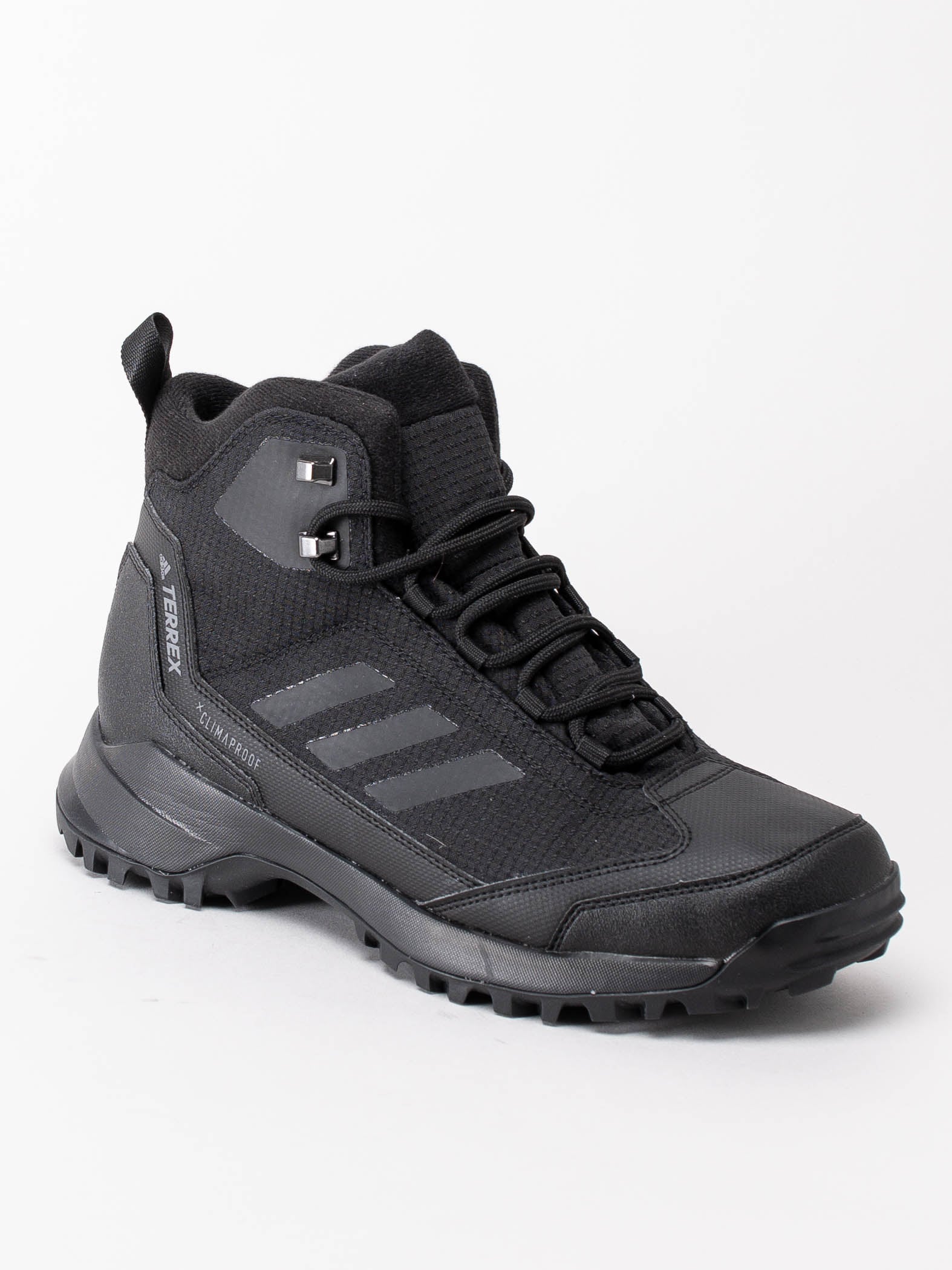 12203003 Adidas Terrex Frozetrack Mid Core Black Svarta promenadskor med grov sula-1