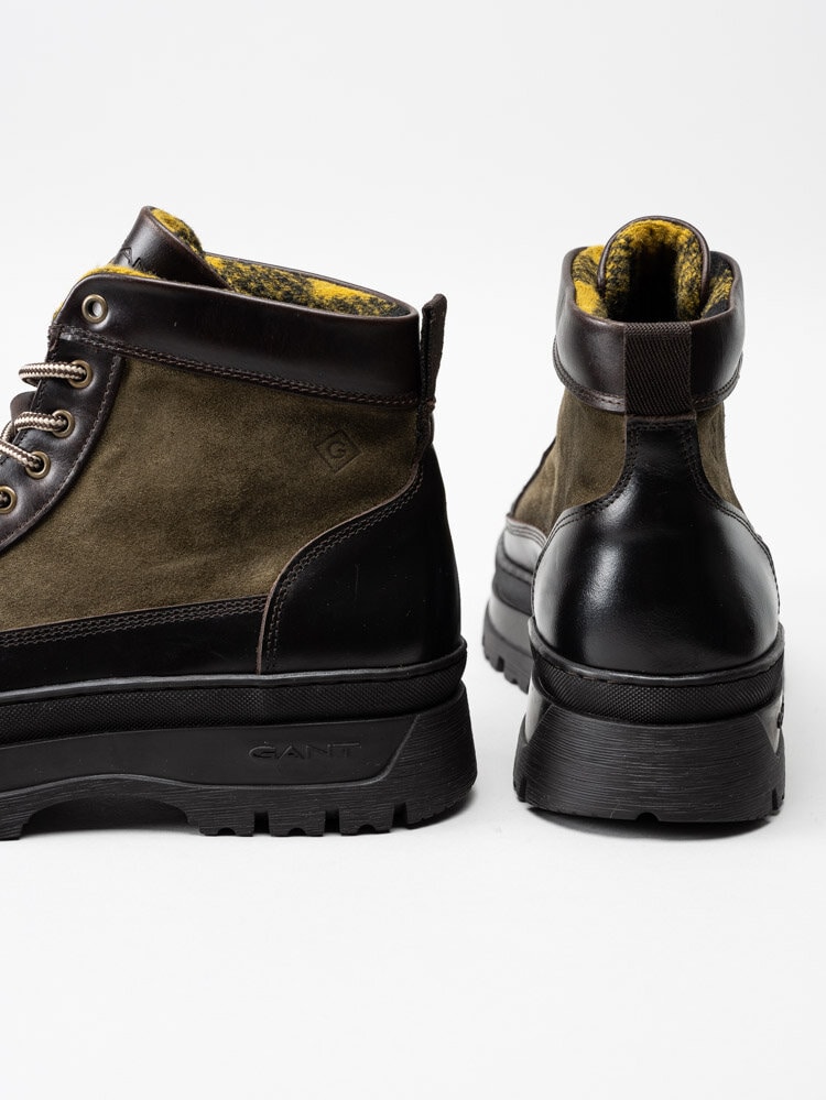 Gant Footwear - St Grip Mid Lace boot - Mörkbruna kängor med gröna mockapartier