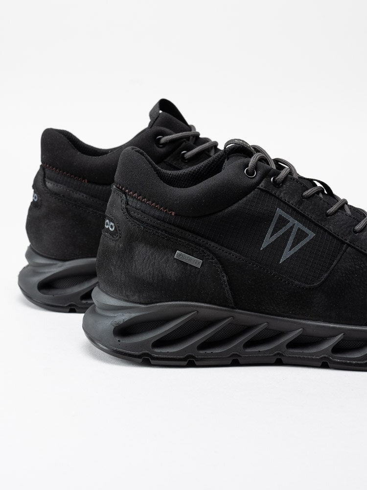 Igi & Co - Svarta låga kängor med gore-tex