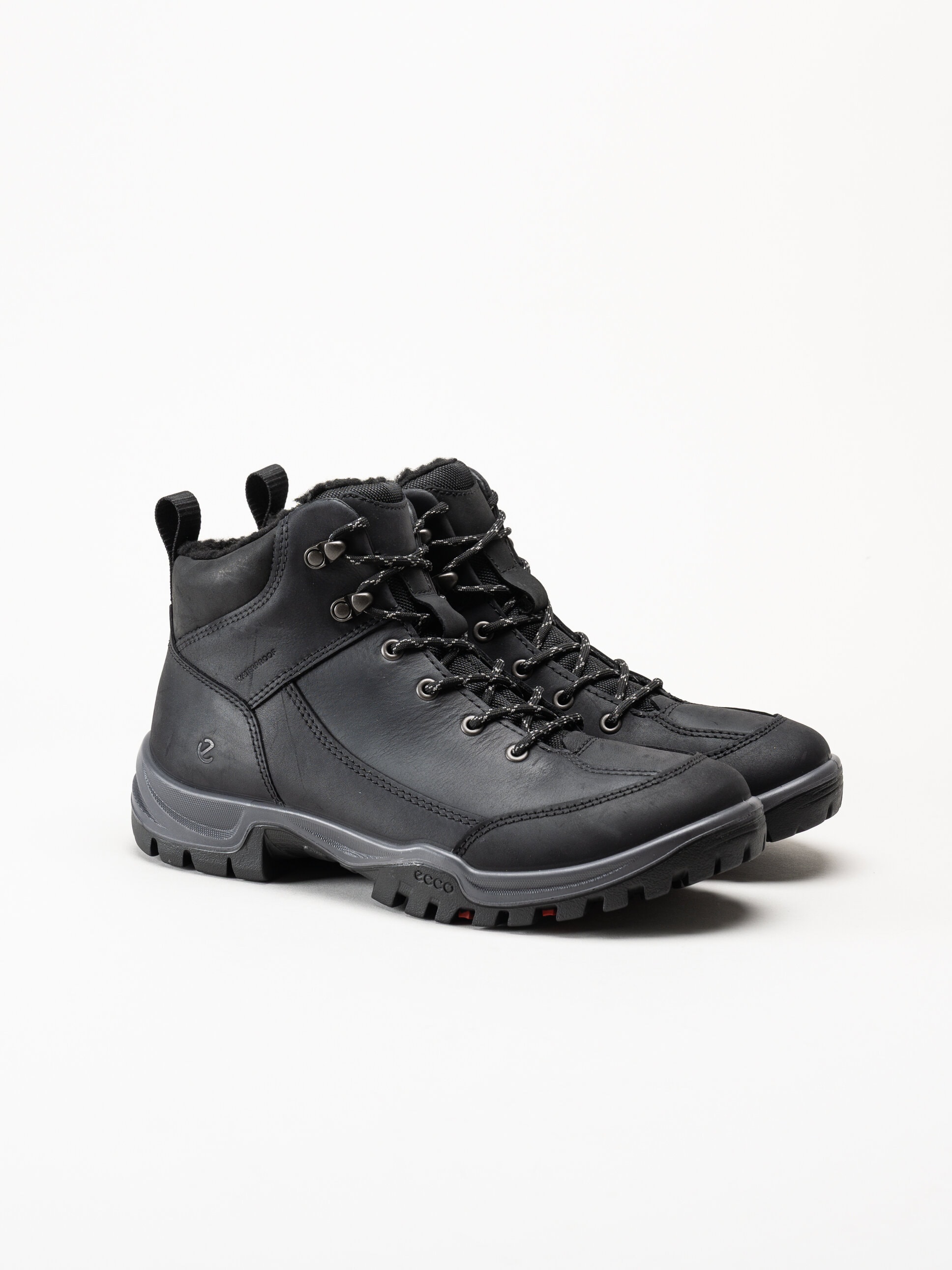Ecco - Xpedition III WP - Svarta vandringskängor i oljad nubuck