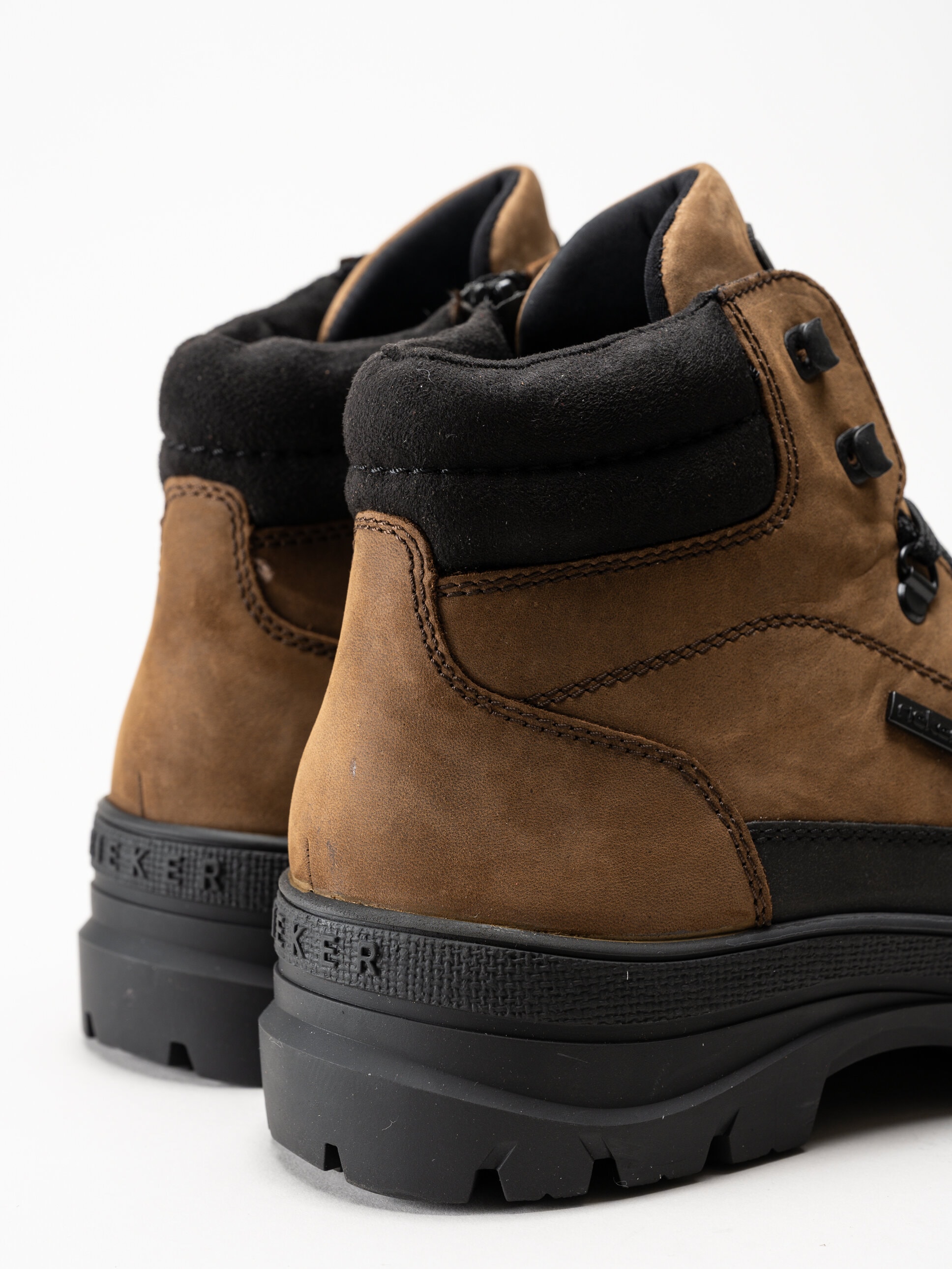 Rieker - Bruna broddkängor i oljad nubuck