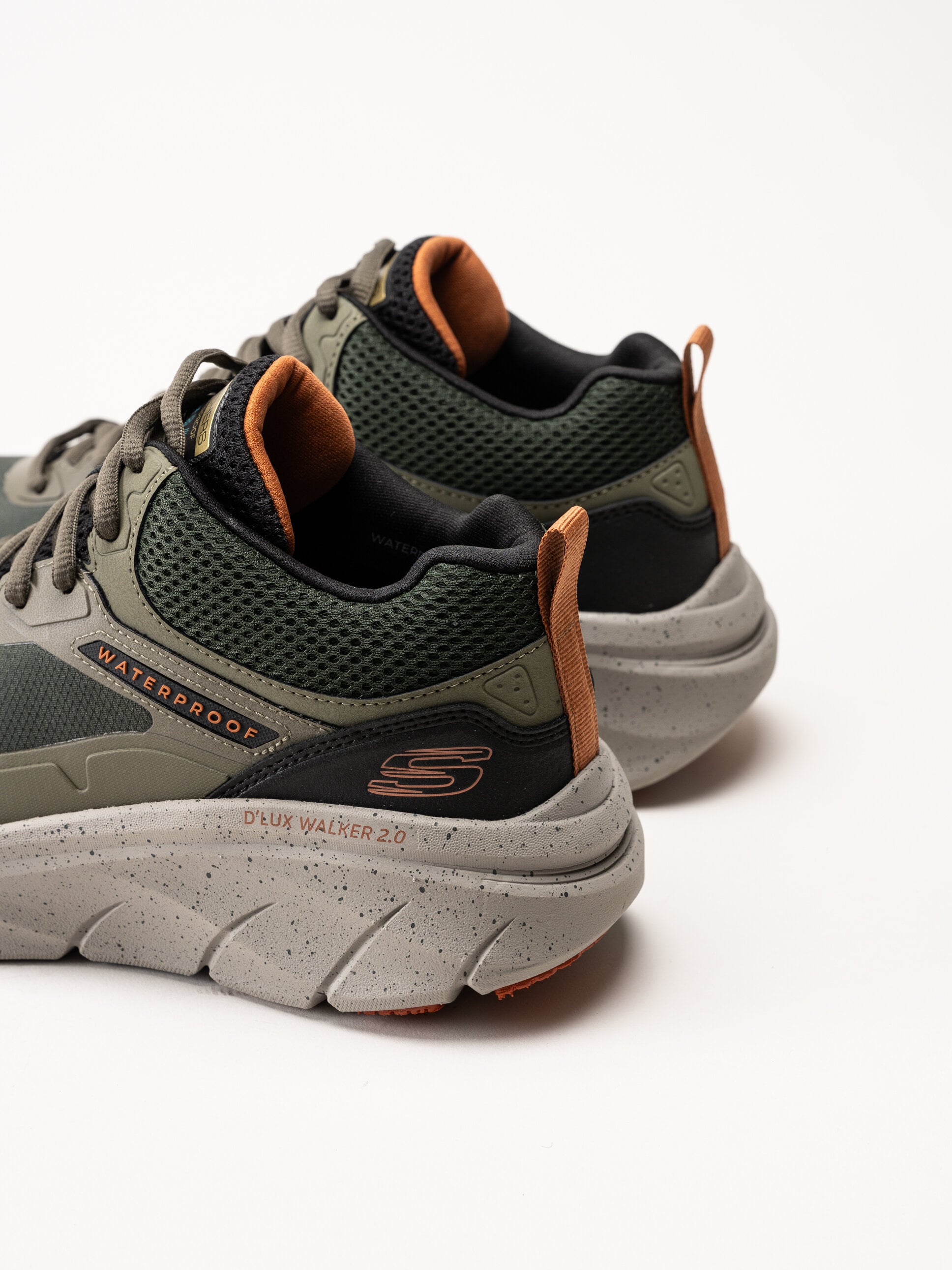 Skechers - DLux Walker 2.0 - Grailo - Gröna vattentäta promenadskor