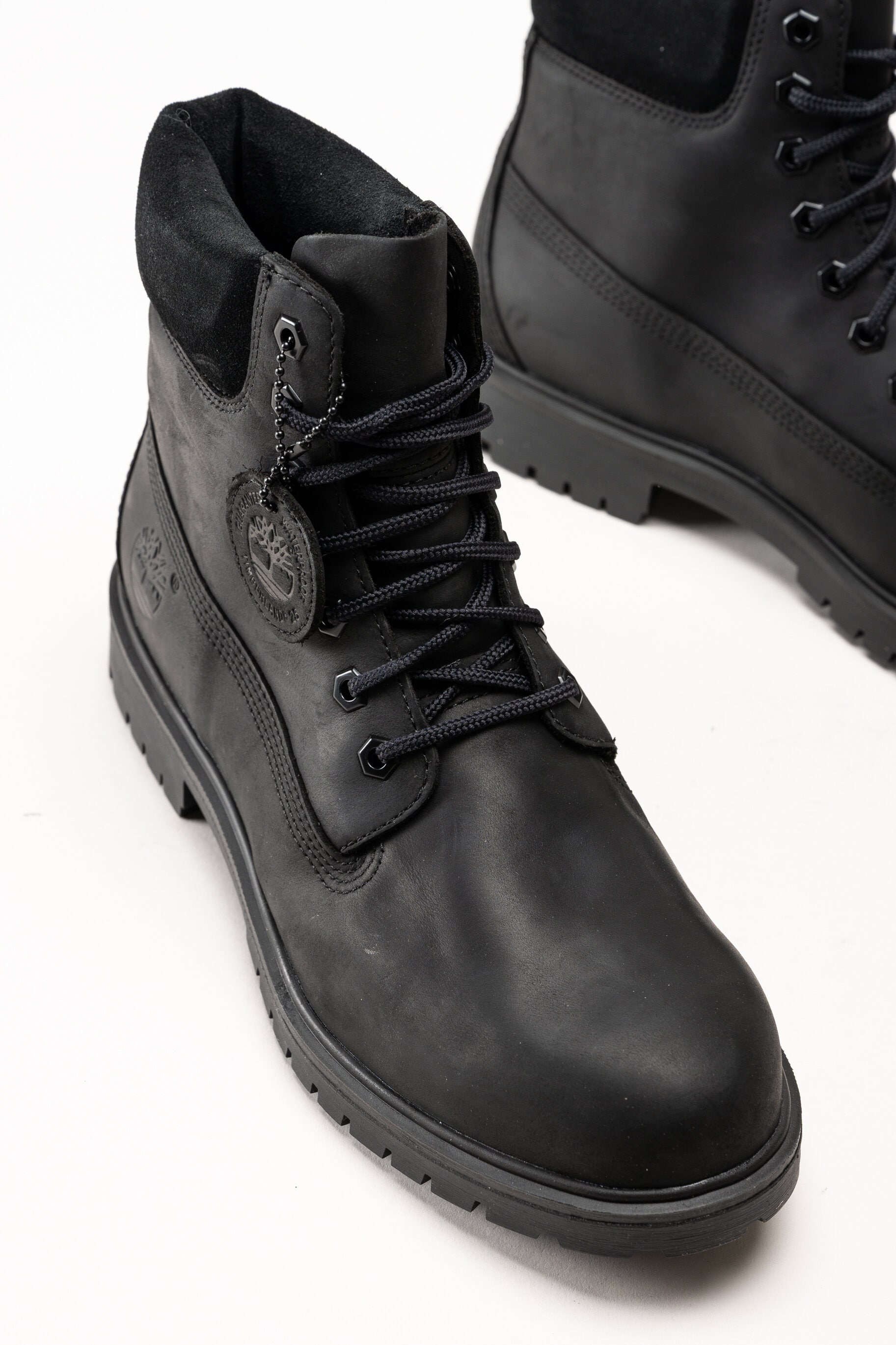 Timberland - Timberland 25 - Svarta snörkängor i oljat skinn