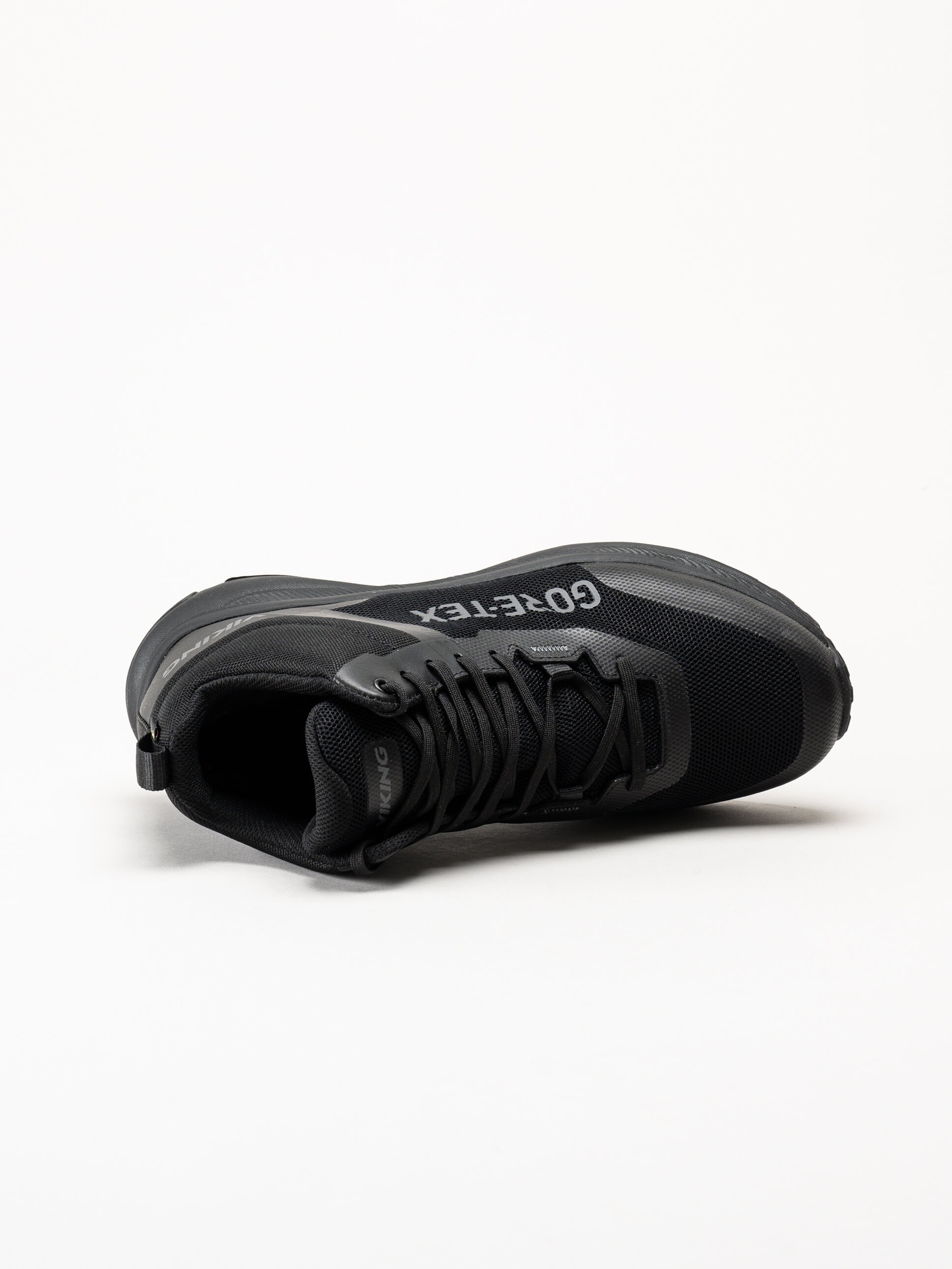 Viking Footwear - Stride Mid GTX - Svarta vandringsskor  i Gore-tex